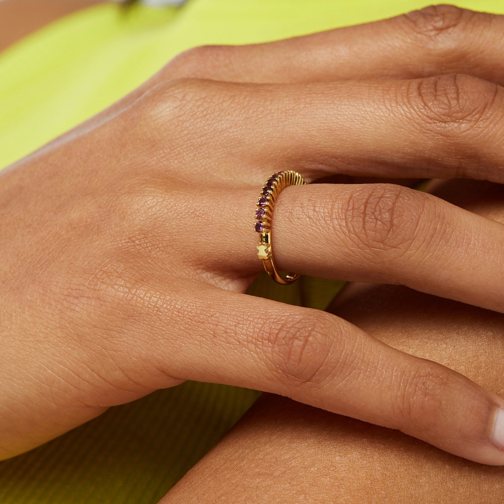Anillo media alianza de plata vermeil y rodolitas TOUS Straight