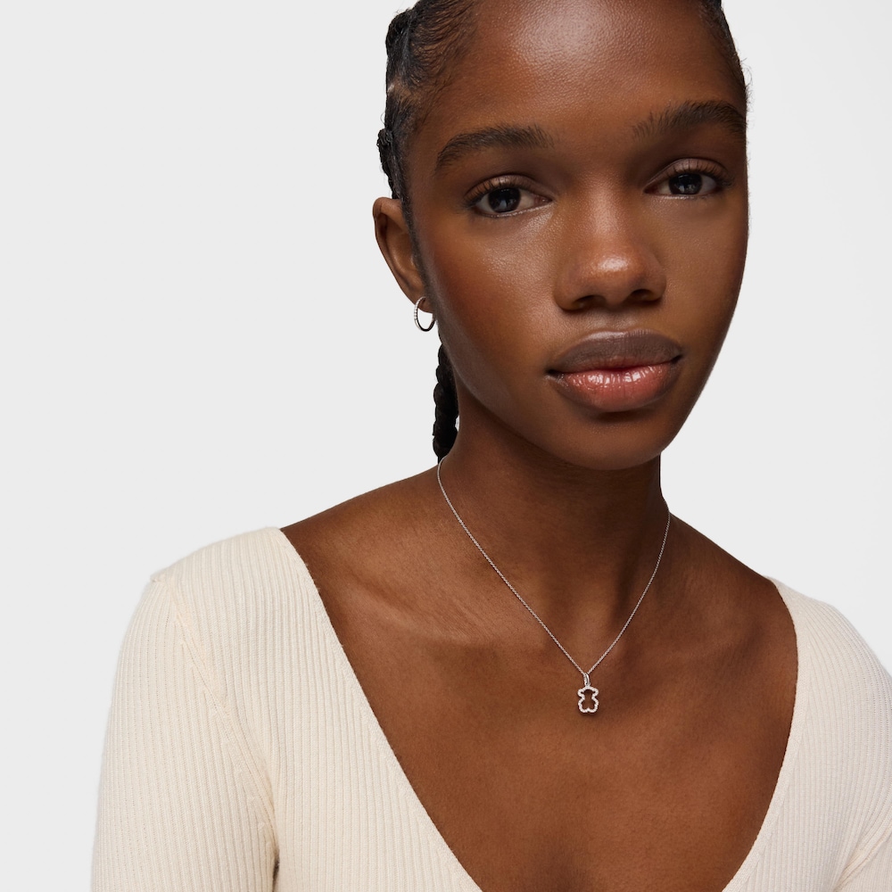 Colgante de oro blanco Silueta