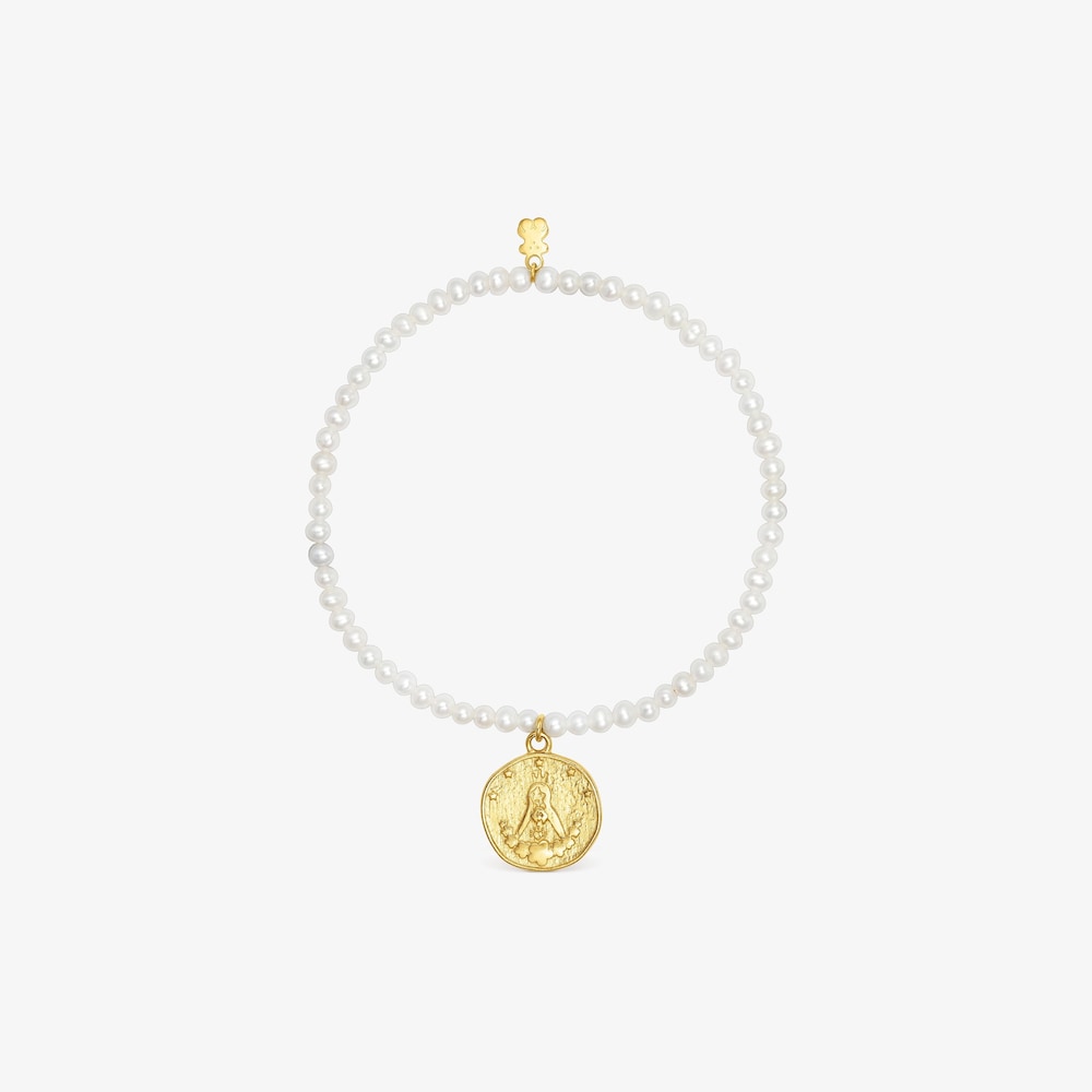 Pulsera el&aacute;stica de perlas cultivadas y medalla con ba&ntilde;o de oro 18 kt sobre plata Virgen de Guadalupe Devoci&oacute;n