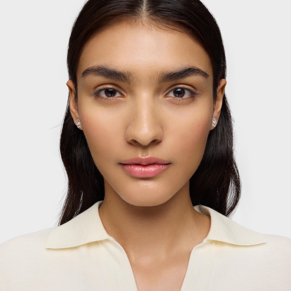 Orecchini Maggie in argento con fiore e perle coltivate