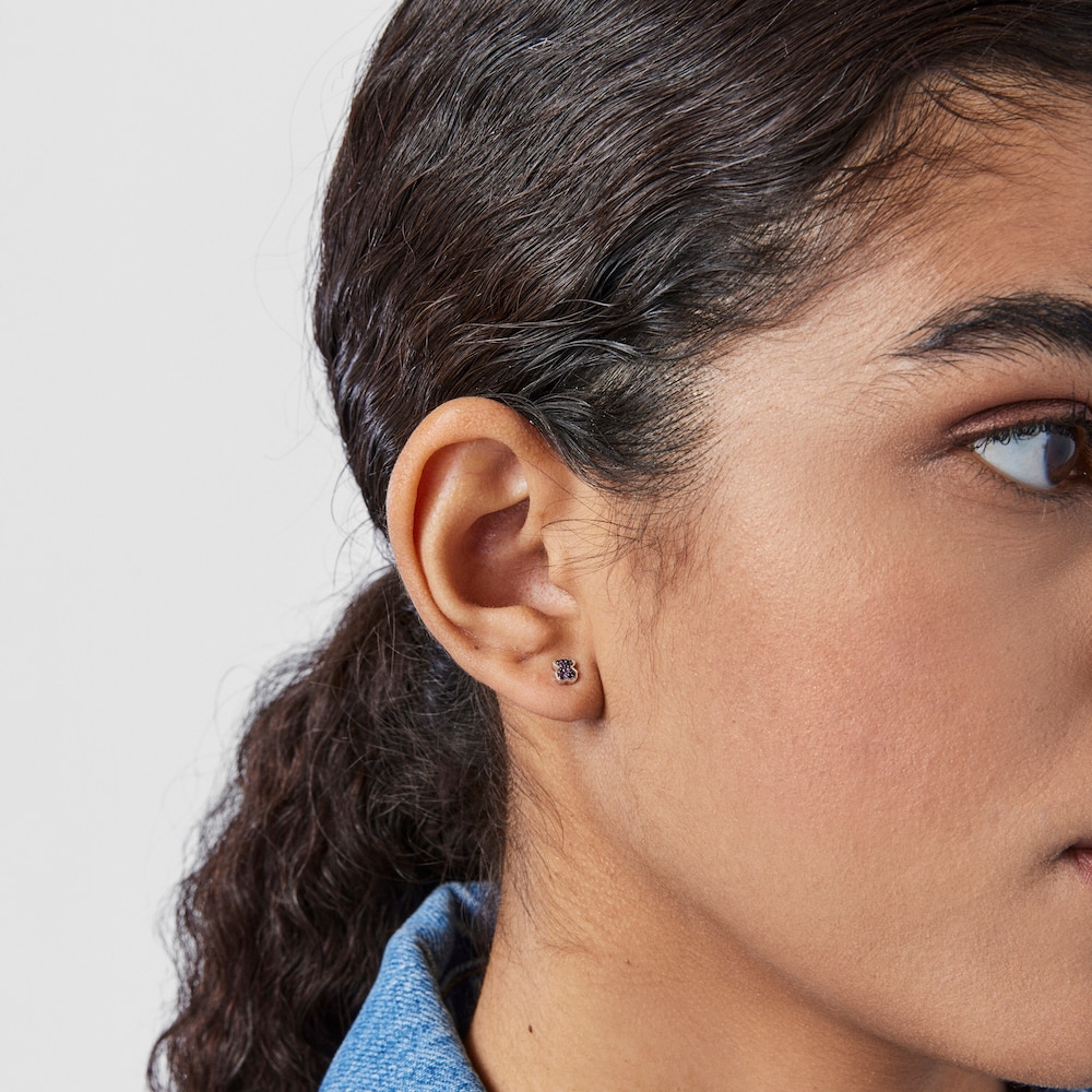 Kolczyki TOUS New Motif wykonane ze srebra z misiem z ametystu