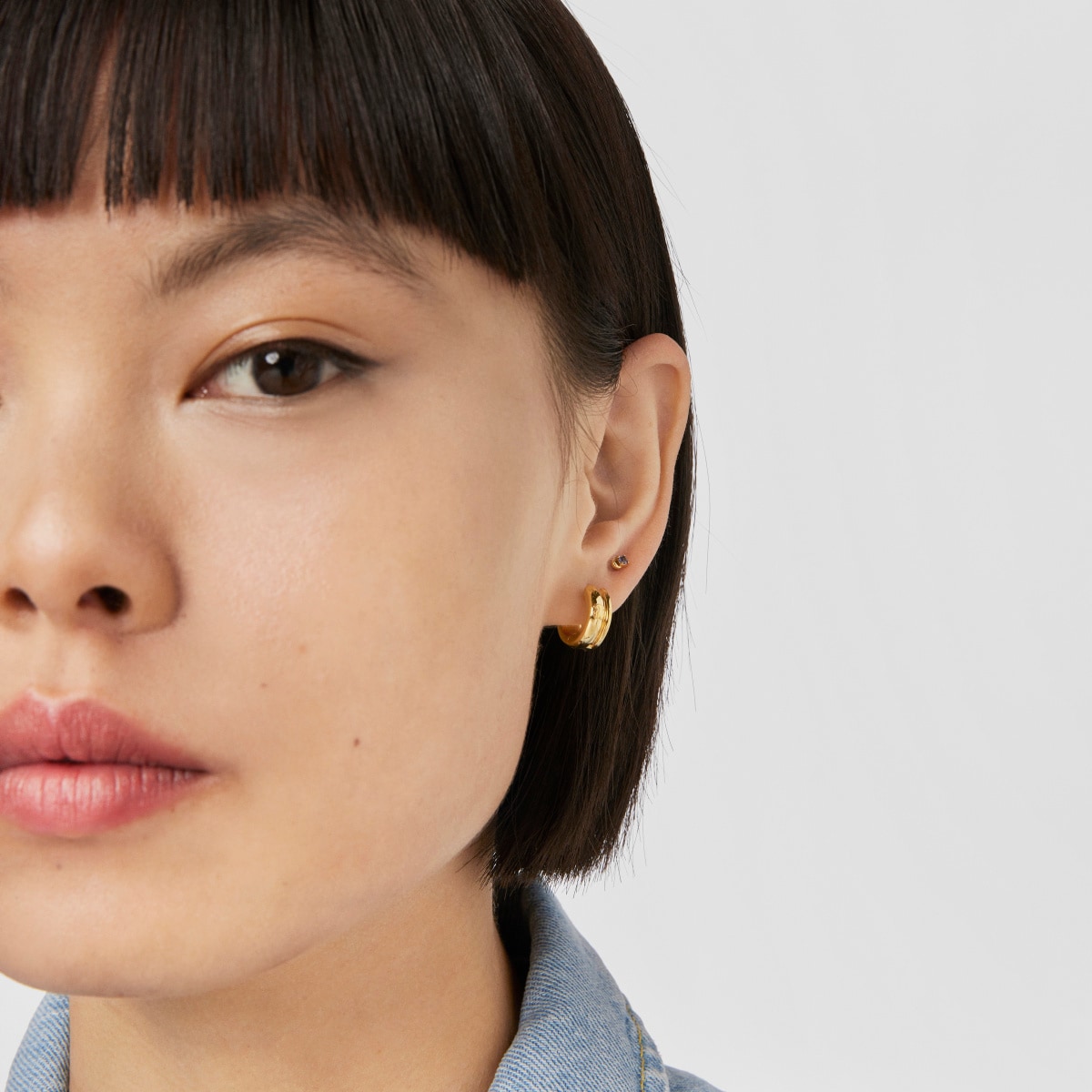 Gold-colored IP steel and iolite New Motif Moon piercing