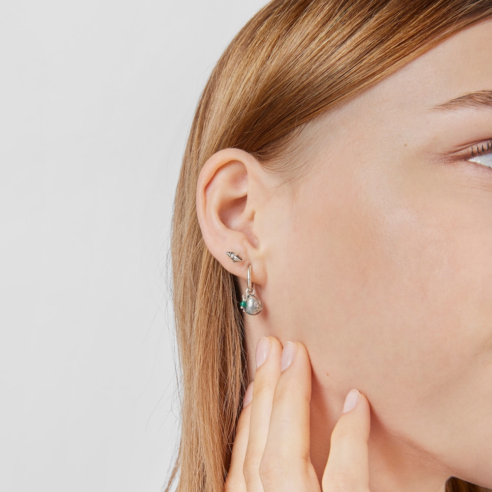 1/2 Arete de plata, con motivo concha y gemas Save Ocean