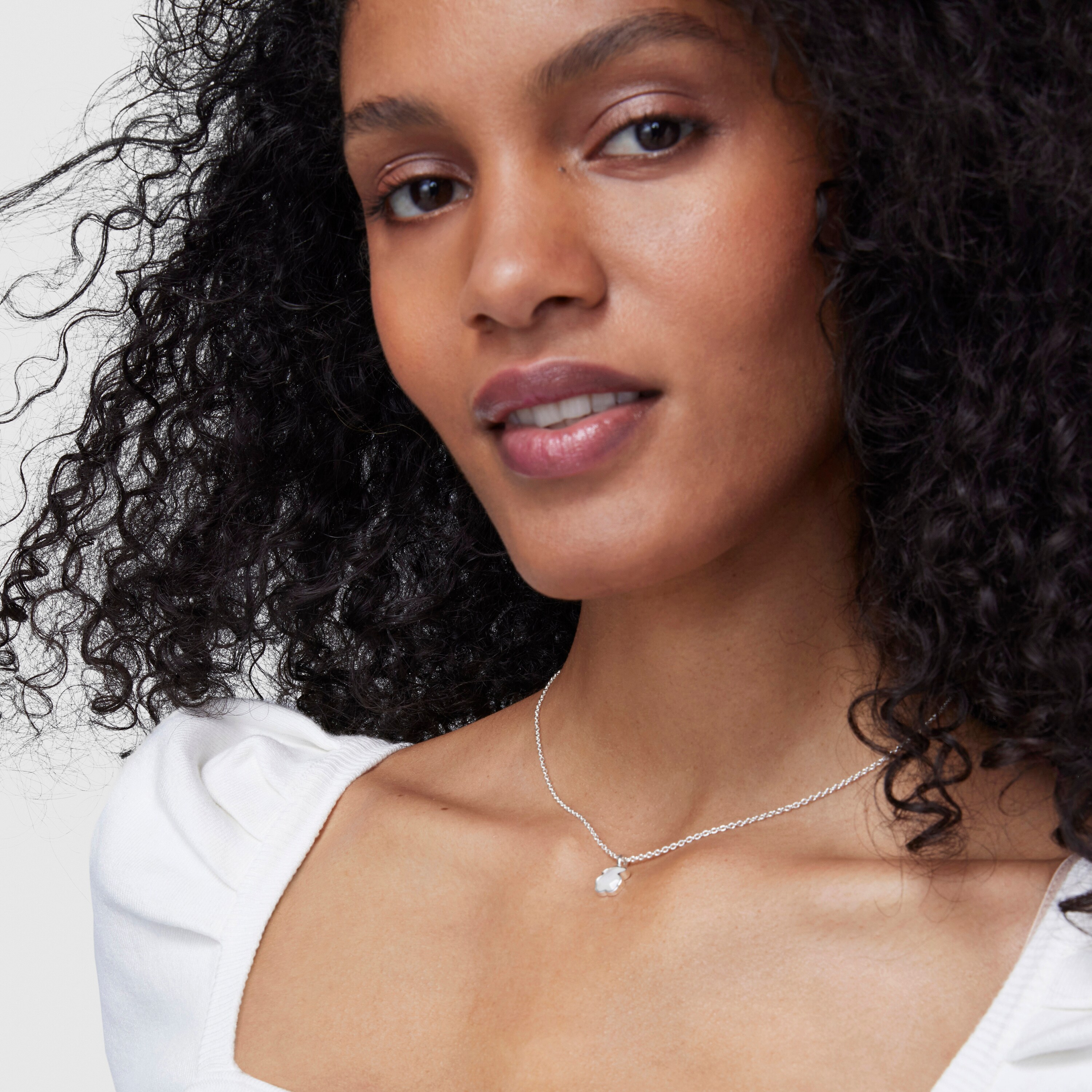 Silver and faceted mother-of-pearl TOUS Color Necklace. 45cm.