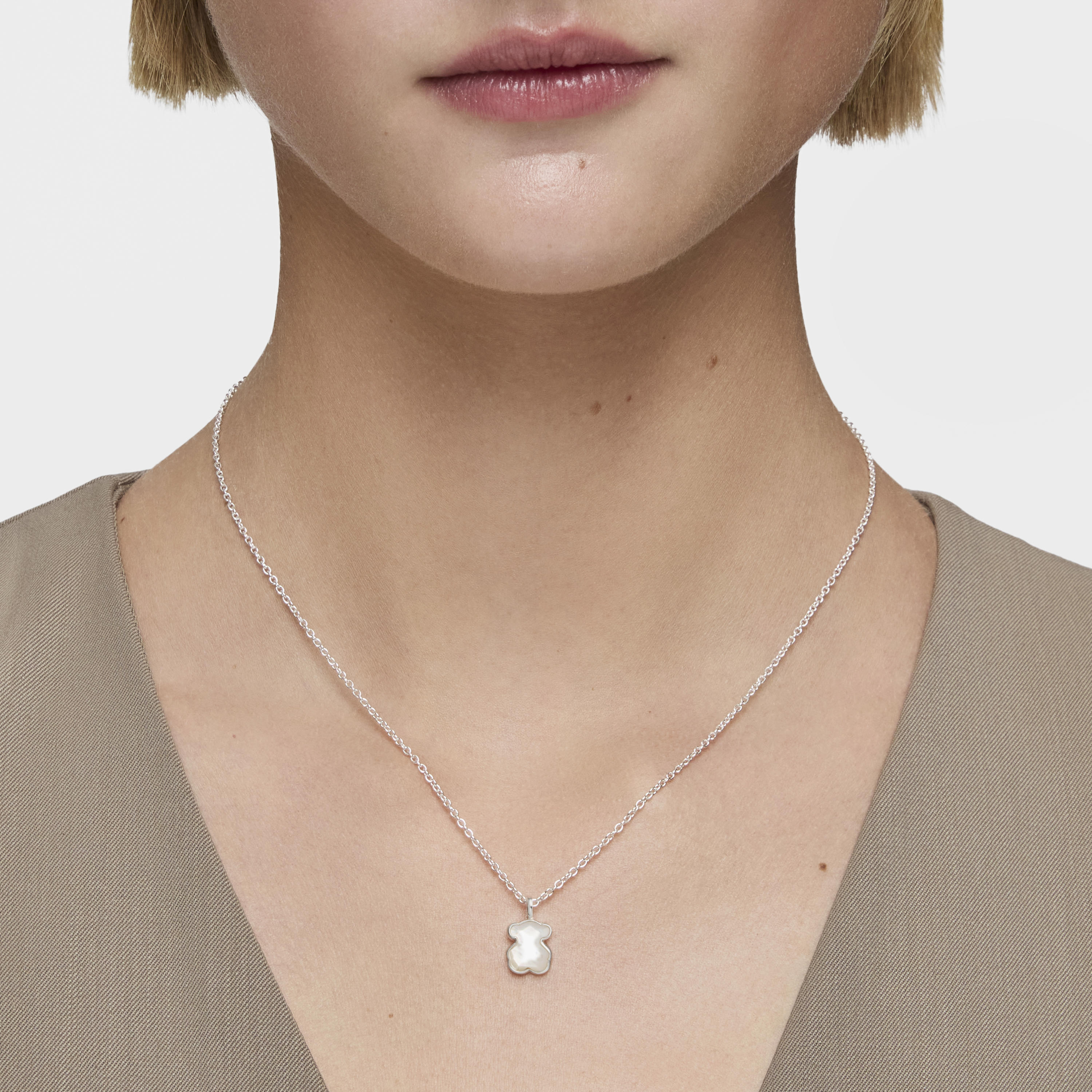 Silver and faceted mother-of-pearl TOUS Color Necklace. 45cm.