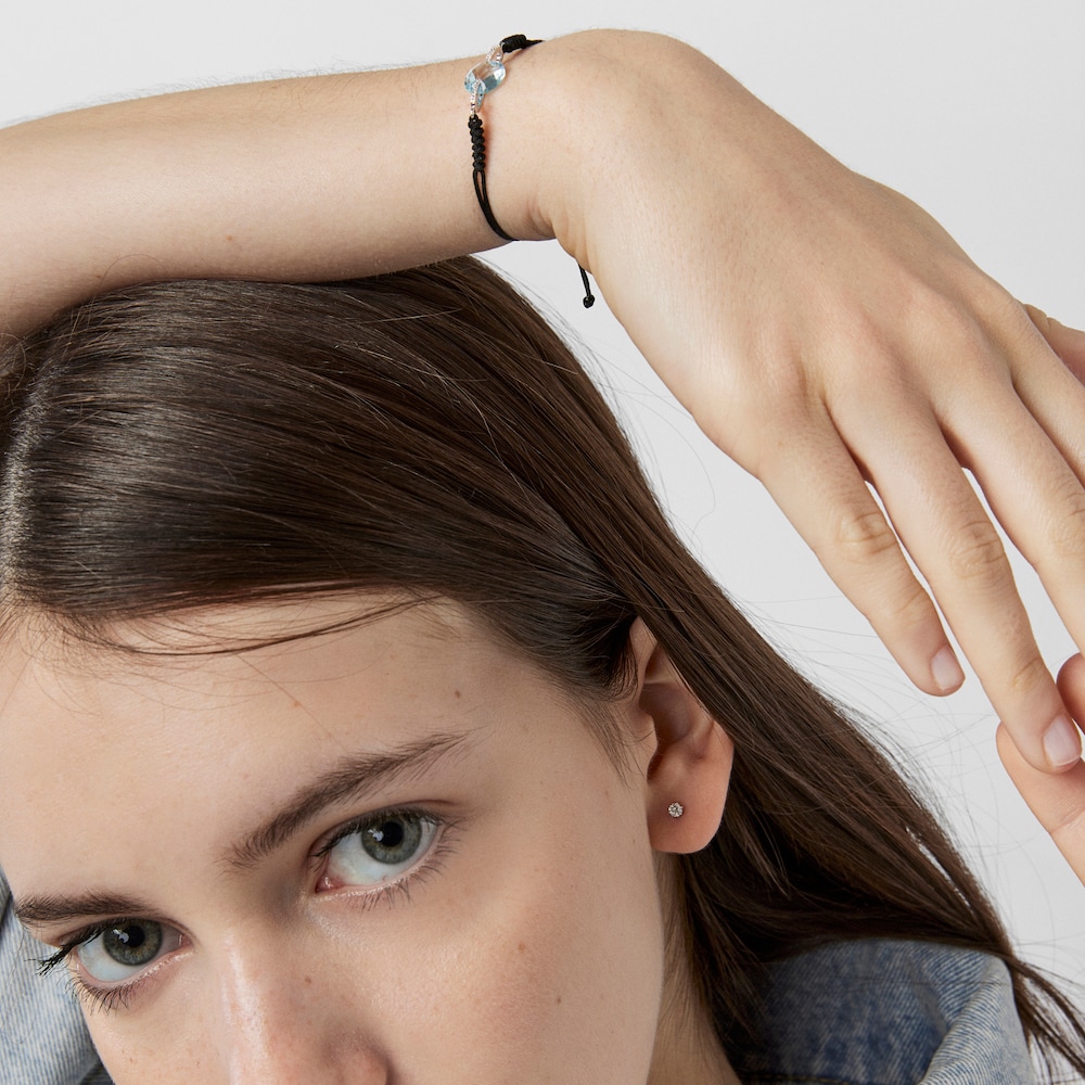 N&aacute;ramok z kolekcie Color Kings z bieleho zlata s top&aacute;som