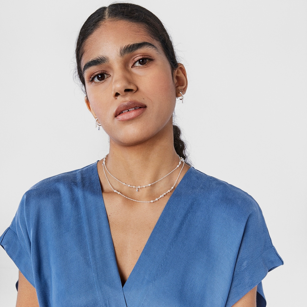 Naszyjnik TOUS Cool Joy wykonany ze srebra z perłą i charmsami