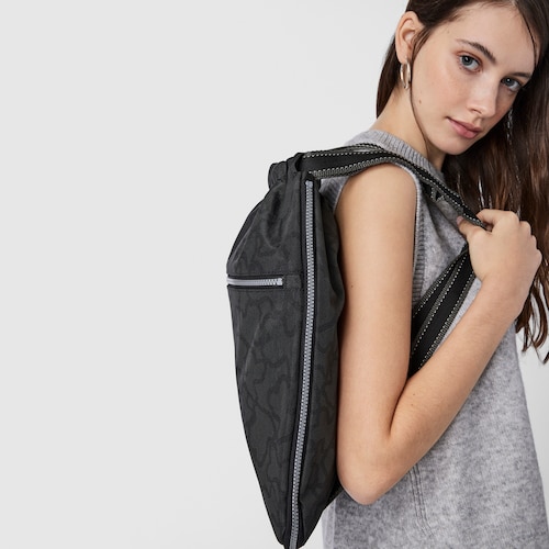 &Sigma;&alpha;&kappa;ί&delta;&iota;&omicron; Kaos New Colores &sigma;&epsilon; &alpha;&nu;&theta;&rho;&alpha;&kappa;ί - &mu;&alpha;ύ&rho;&omicron; &chi;&rho;ώ&mu;&alpha;