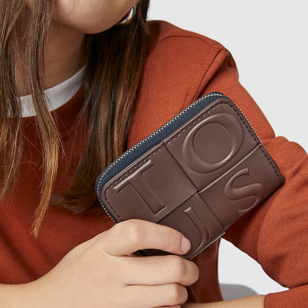 Monedero mediano marr&oacute;n y turquesa TOUS Damas