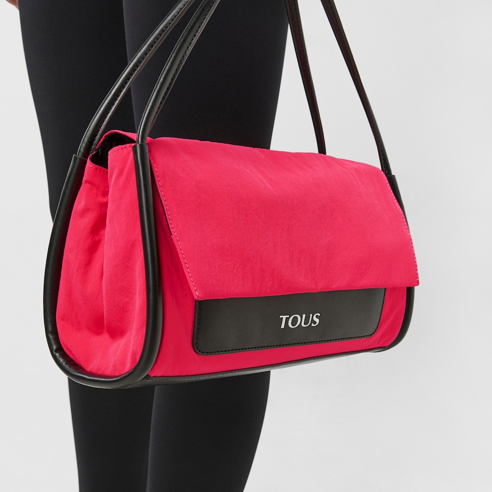 Stredne veľk&aacute; ne&oacute;novo-ružov&aacute; crossbody kabelka TOUS Empire Cotton