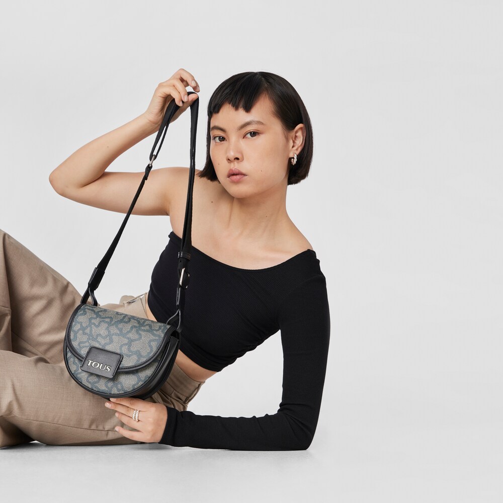 Small black Amaya Kaos Icon Crossbody bag image number 4