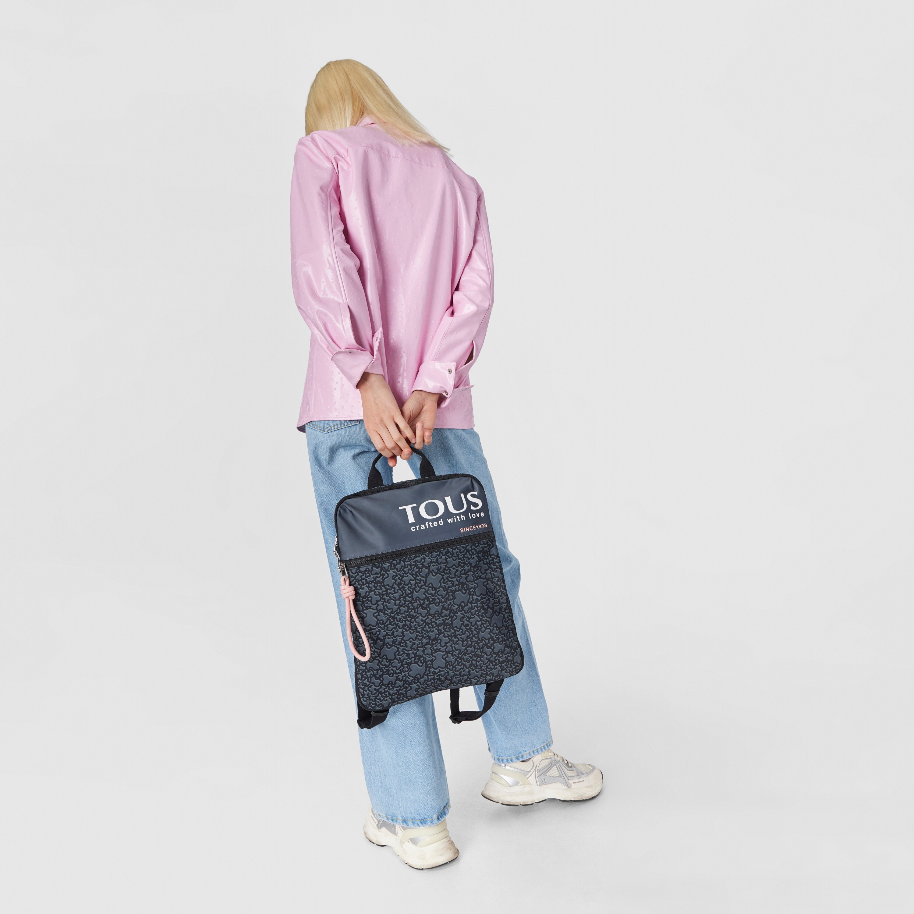 新品　TOUS Kaos Mini Evolution Nylon バックパック ブラックのバックパック TOUS Kaos Mini Evolution Nylon | TOUS