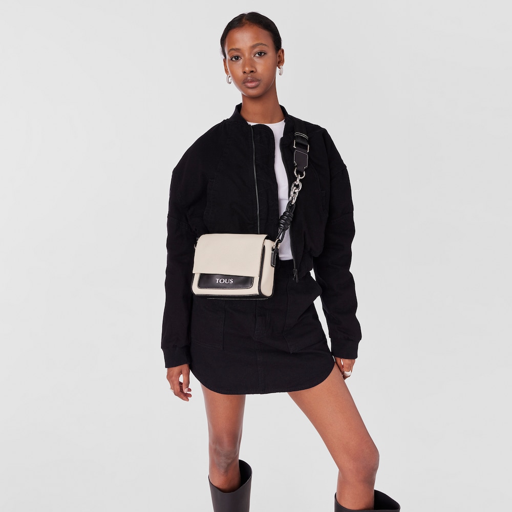 Mała beżowa sk&oacute;rzana torebka przez ramię TOUS Empire