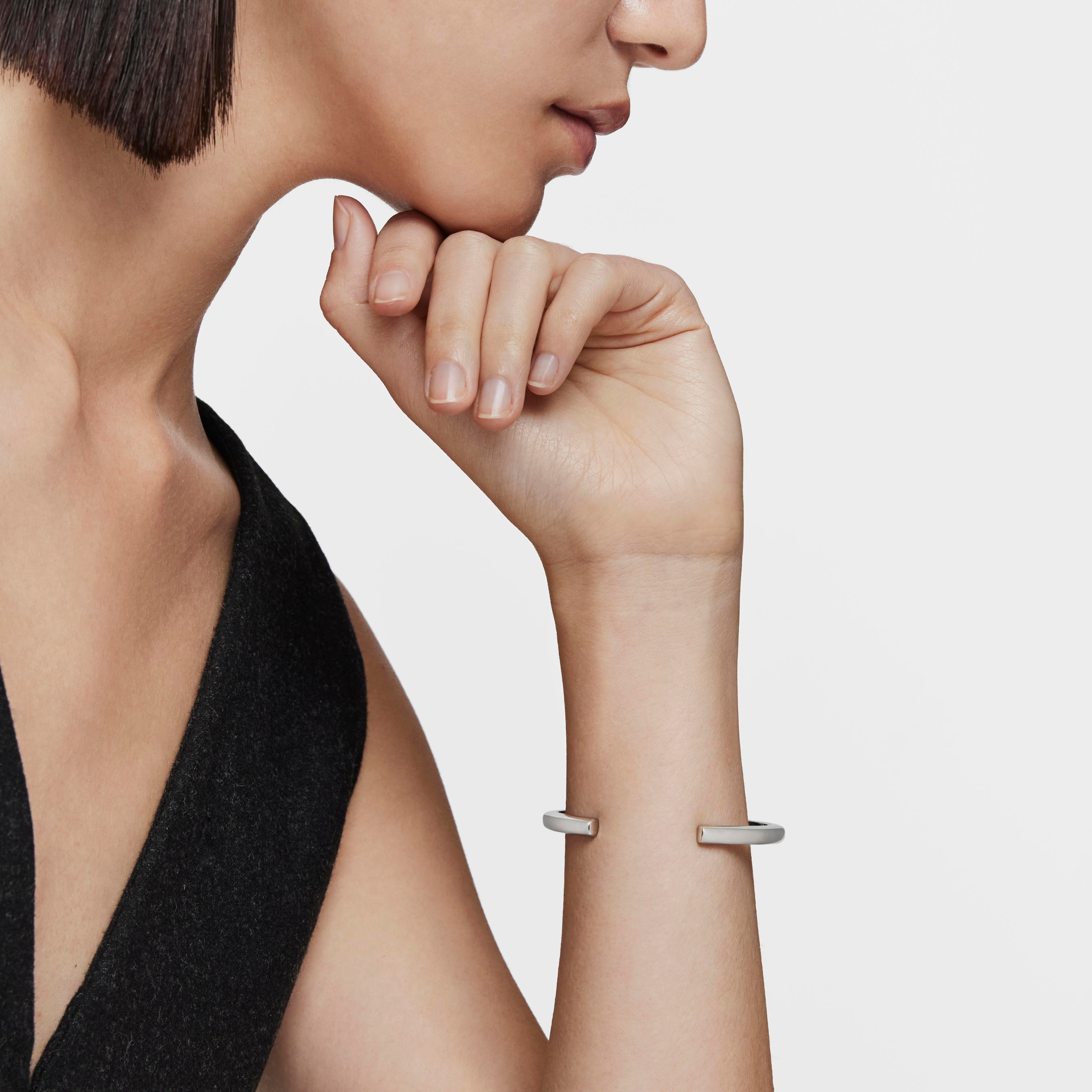 Reloj analógico con brazalete de acero TOUS MANIFESTO