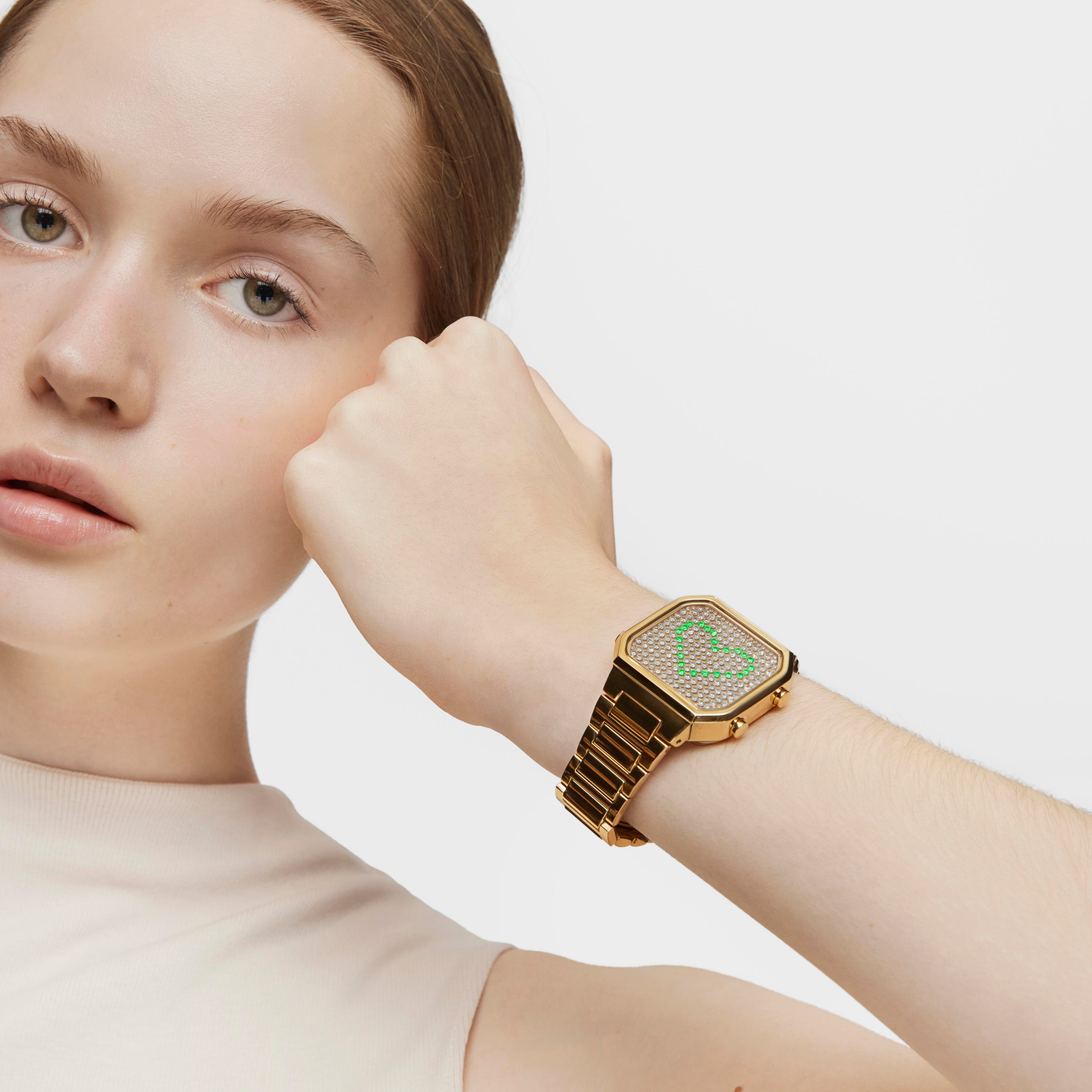 Digital Watch with gold-colored IPG steel bracelet and case with LEDs D-BEAR