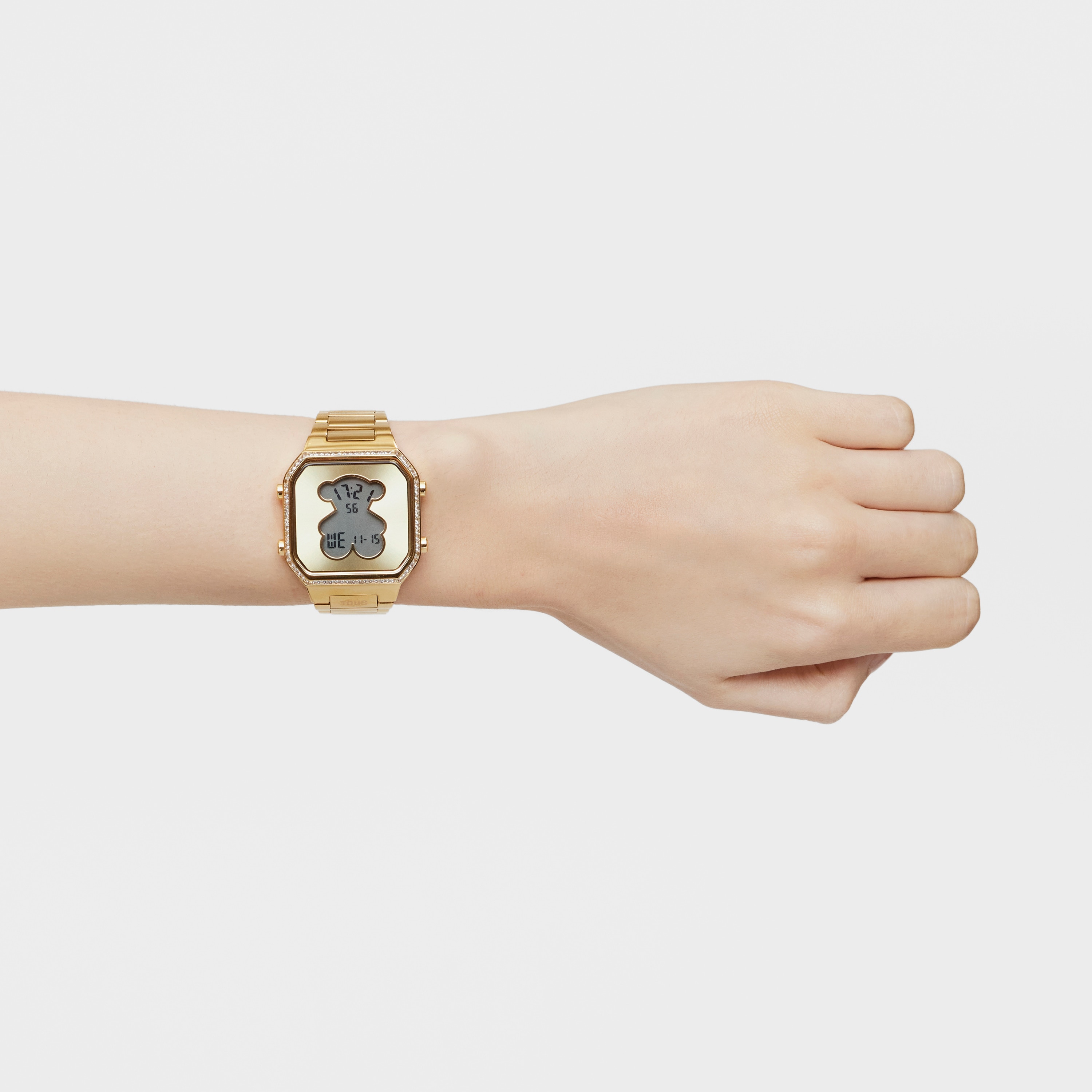 Reloj digital con brazalete de acero IPG dorado y zirconitas D-BEAR