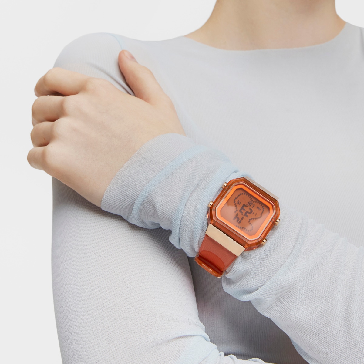 Reloj digital de policarbonato color salmón y acero IPRG rosa D-BEAR Fresh