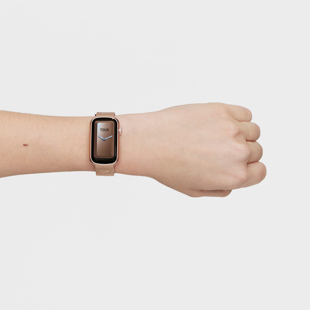 TOUS T-Band Mesh smartwatch with rose-colored IPRG steel bracelet and aluminum case in rose-colored IPRG