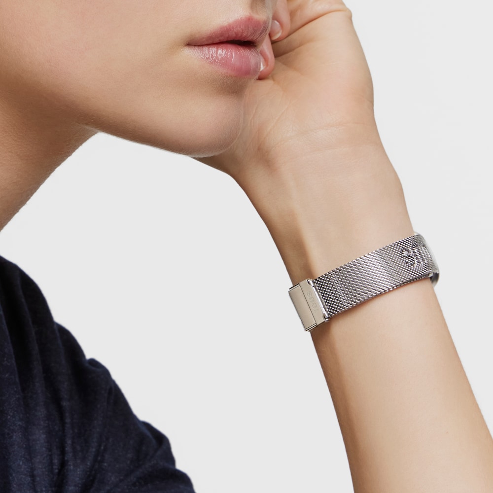 Reloj smartwatch con brazalete de acero y caja de aluminio TOUS T-Band Mesh image number 5