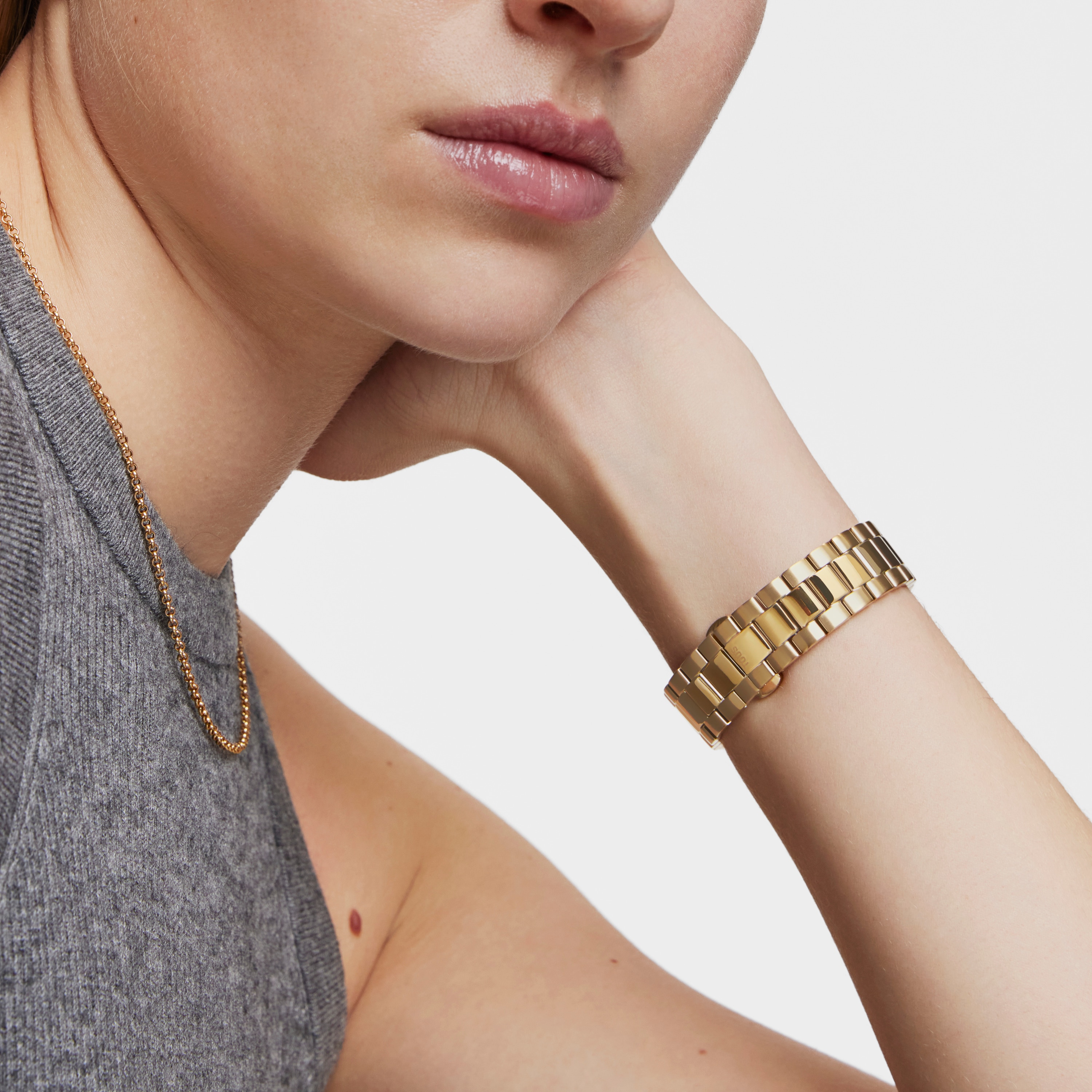 Analog watch with gold-colored IPG steel bracelet and face TOUS Now