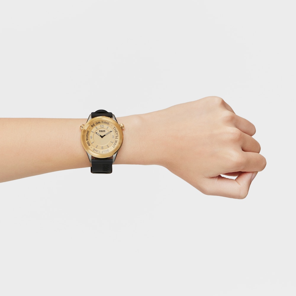 Analoguhr TOUS Now mit Armband aus schwarzem Silikon und Geh&auml;use aus goldfarbenem IP-Stahl