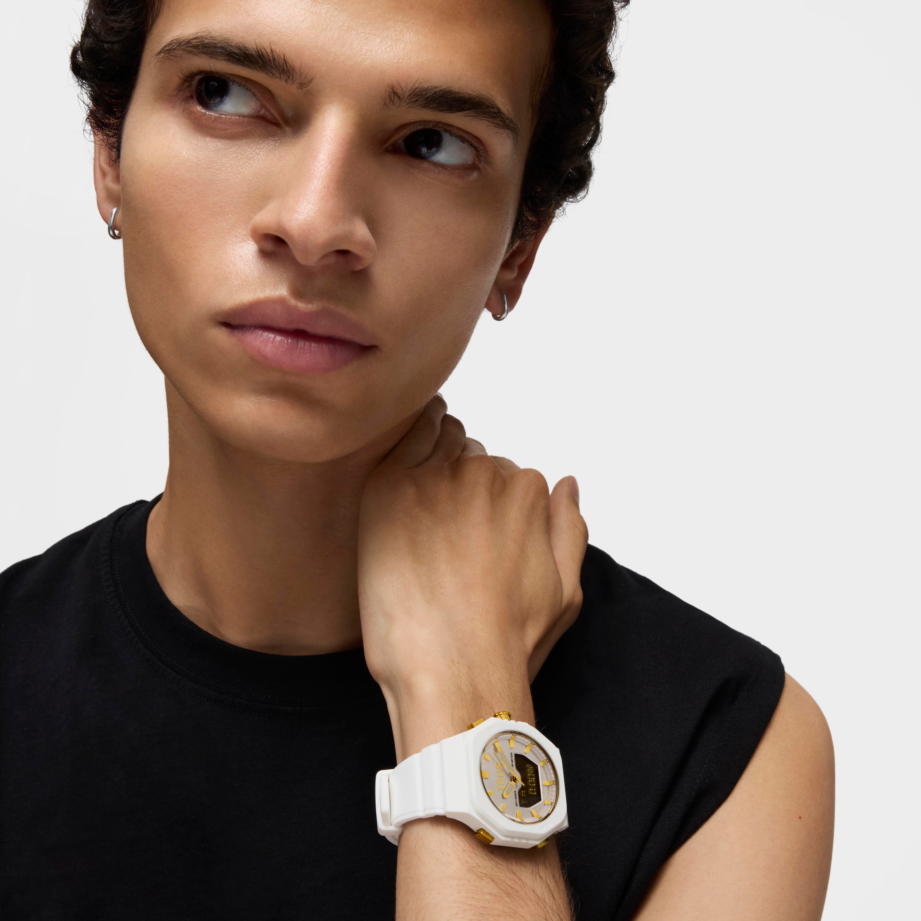 Reloj analógico-digital de acero IPG dorado con brazalete de nylon blanco Bet