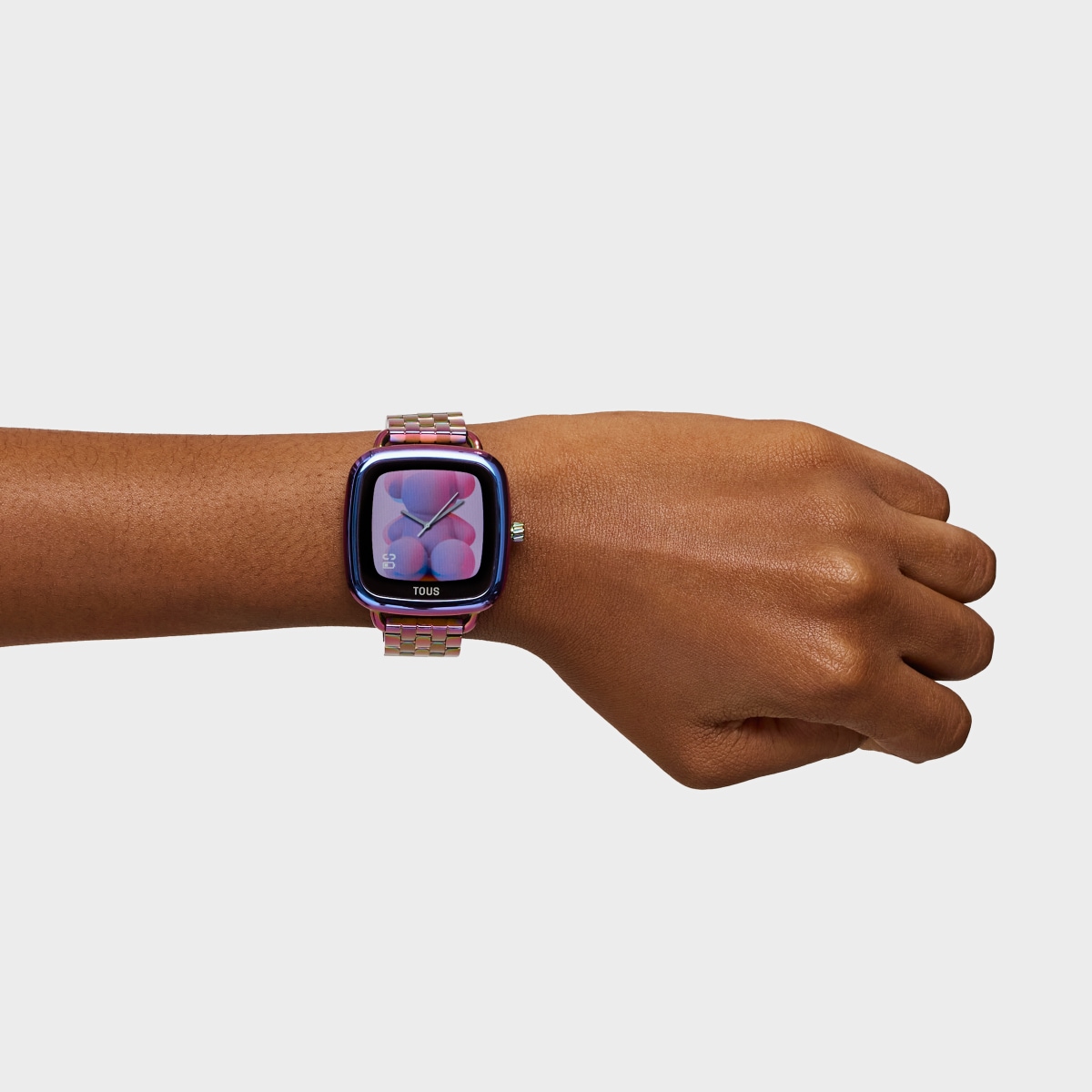 Smartwatch with iridescent IP steel bracelet D-Connect