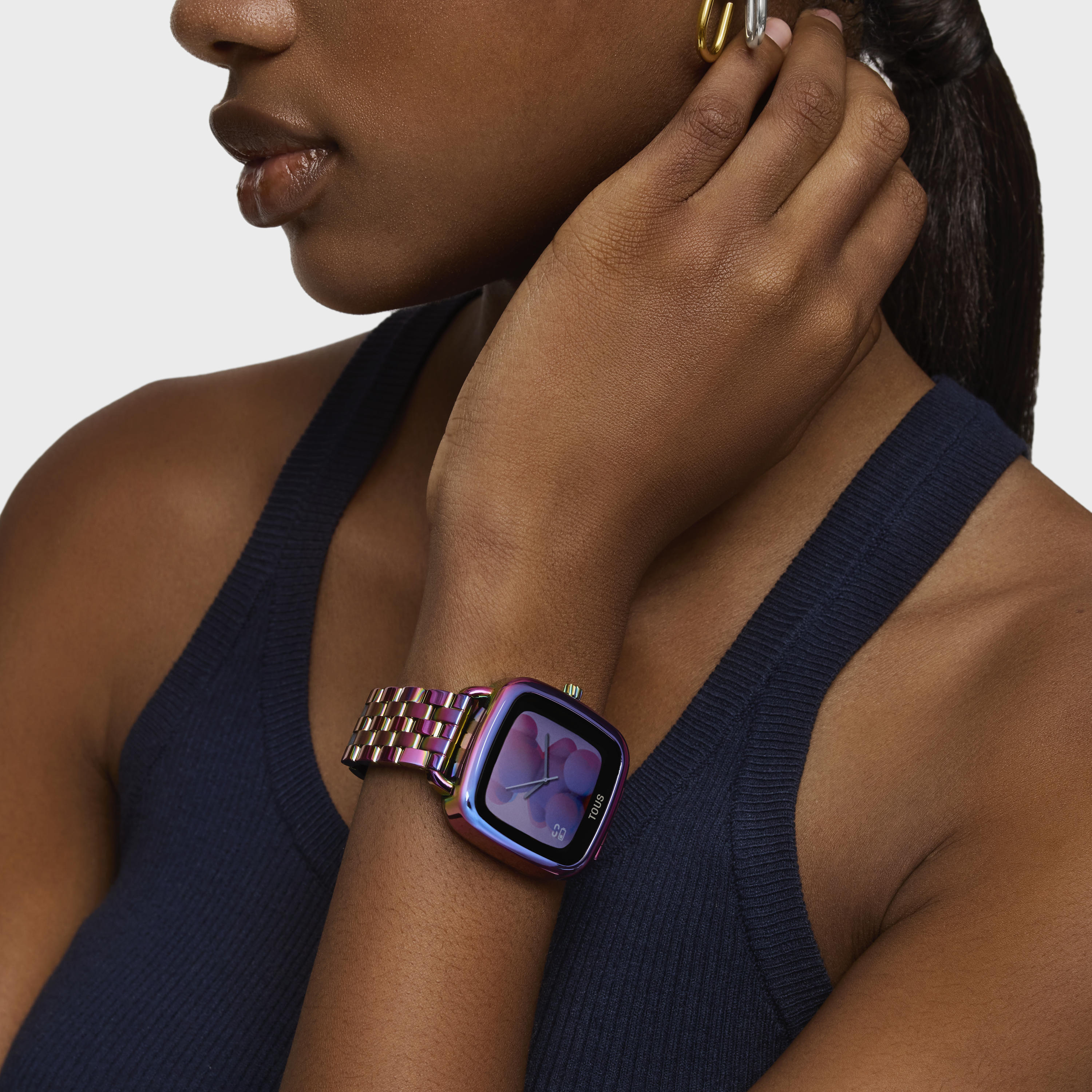 Reloj smartwatch con brazalete de acero IP iridiscente D-Connect