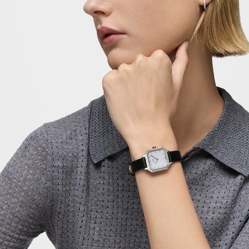 Swiss-movement analog steel watch with 0,40 ct in diamonds and black leather strap Les Classiques
