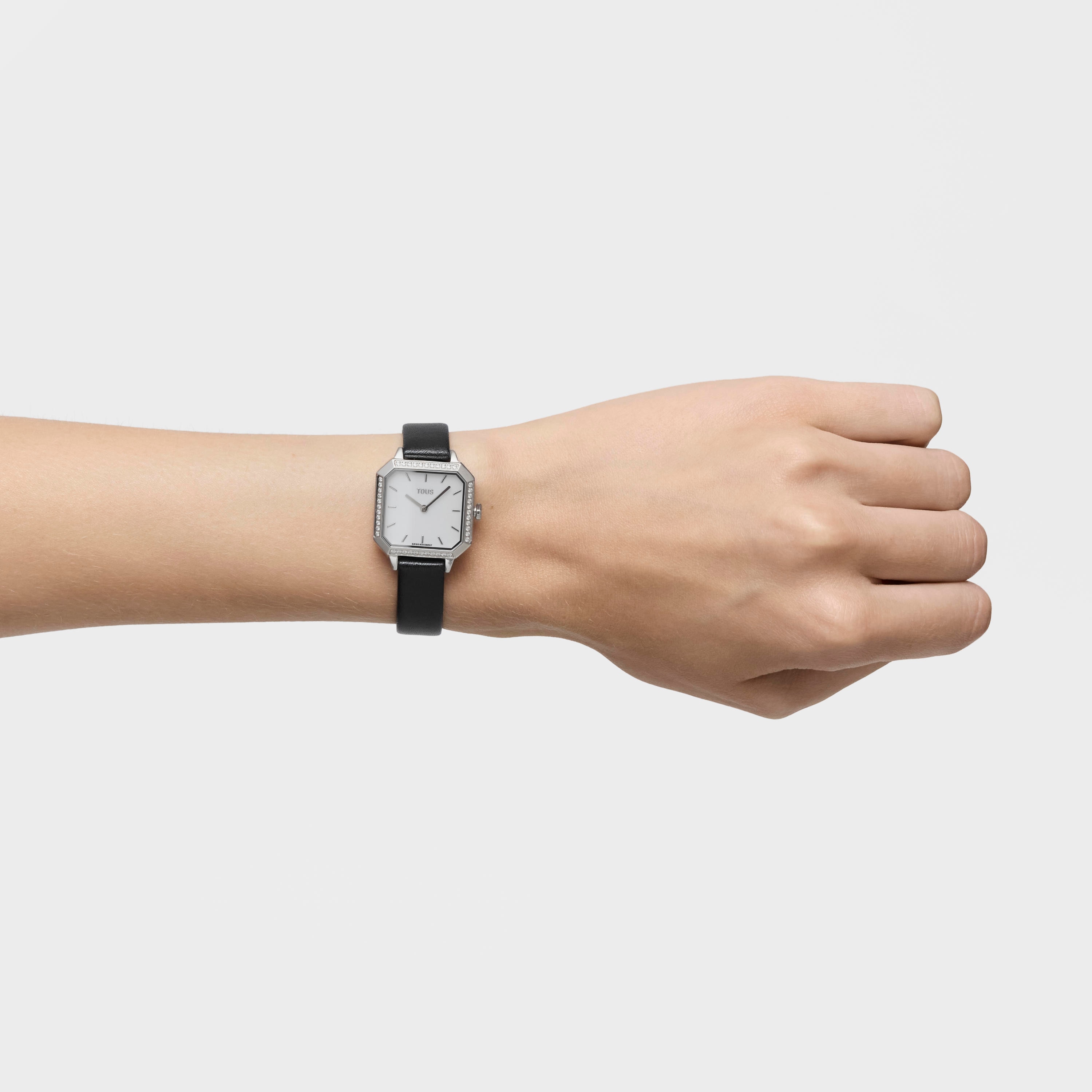 Swiss-movement analog steel watch with ct in diamonds and black leather strap Les Classiques