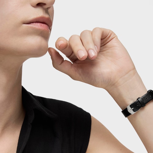 Reloj con movimiento suizo analógico de acero con 0,49 ct en diamantes y brazalete de piel negra Les Classiques