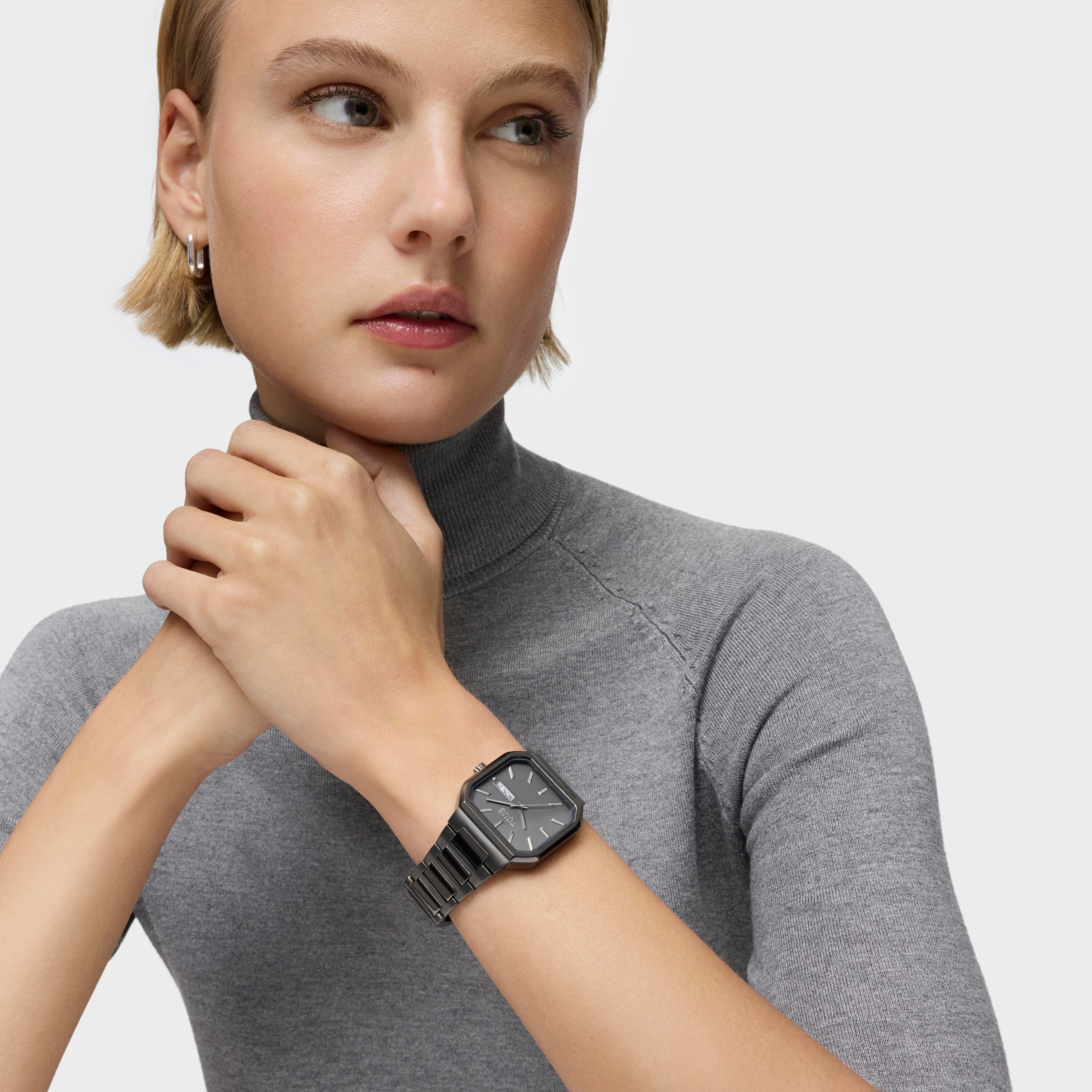 Analog Watch with black IP steel bracelet Lit