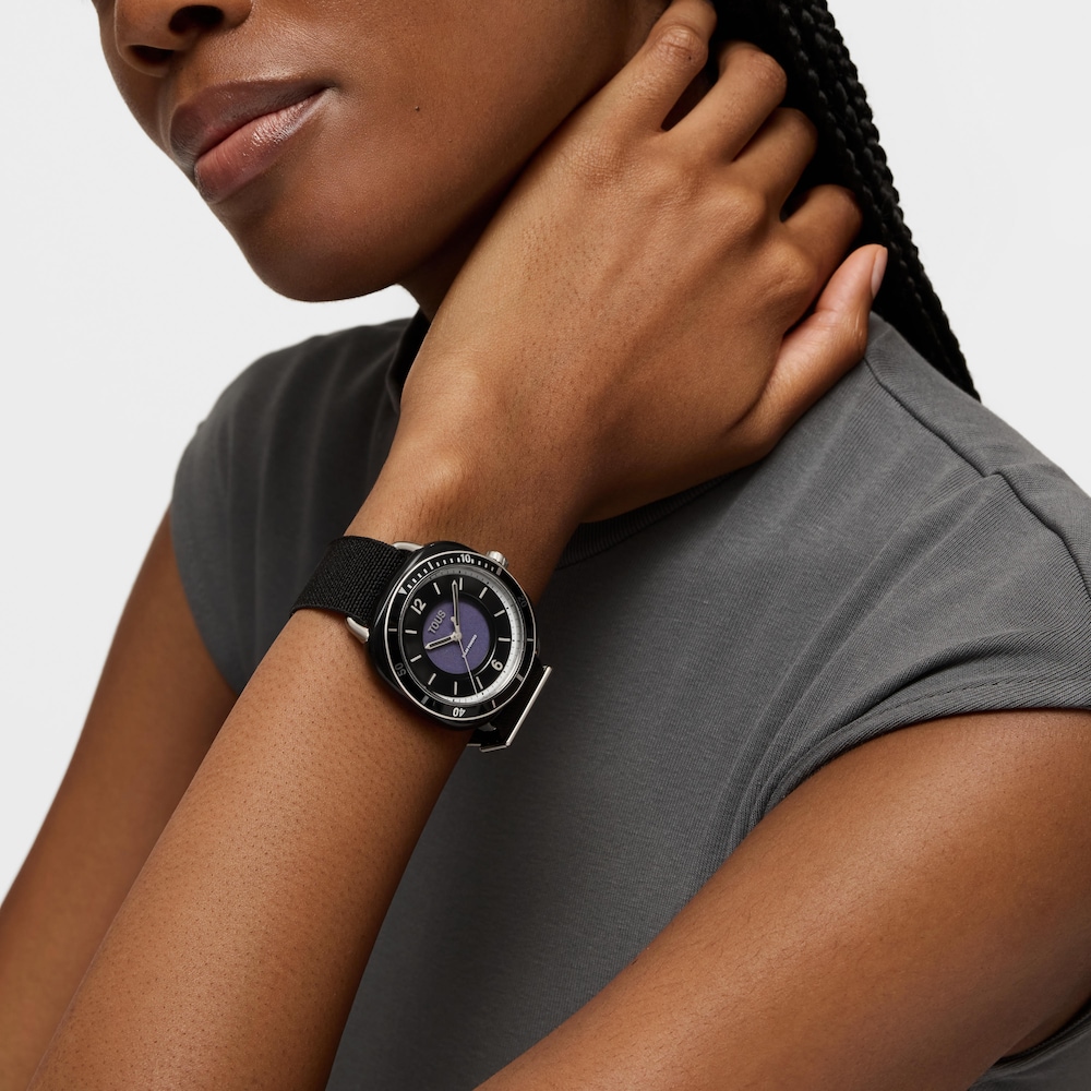 Zegarek analogowy ze stali z czarny elastyczną bransoletą Osier