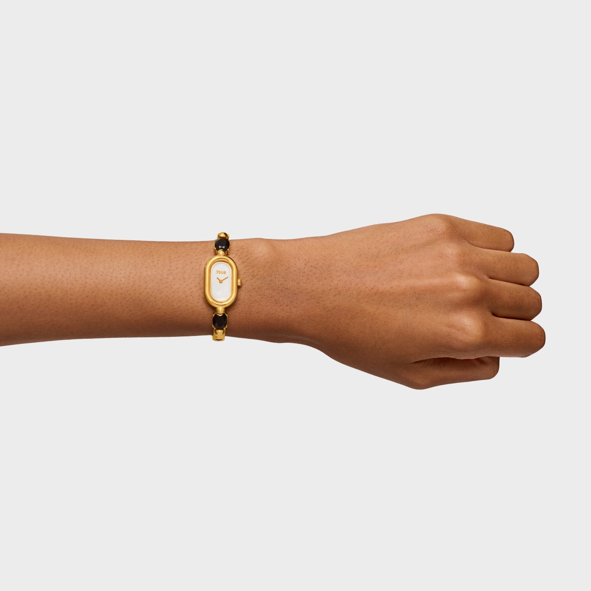 Analog Watch with gold-colored IPG steel bracelet and onyx TOUS Color