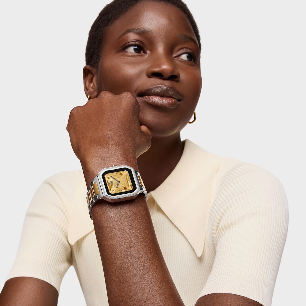 Smartwatch with steel bracelet and gold-colored steel and zirconias B-Connect