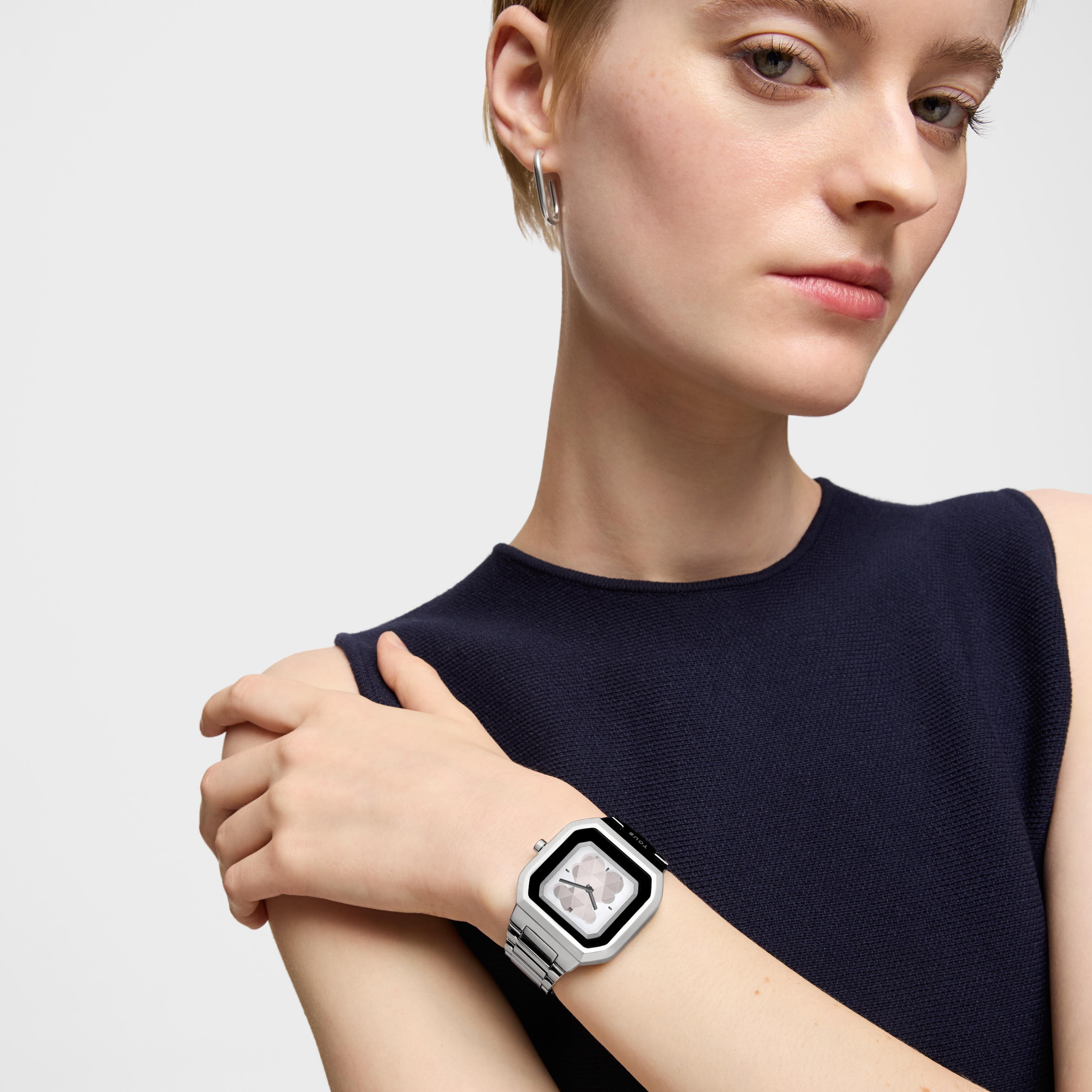 Smartwatch with steel bracelet B-Connect
