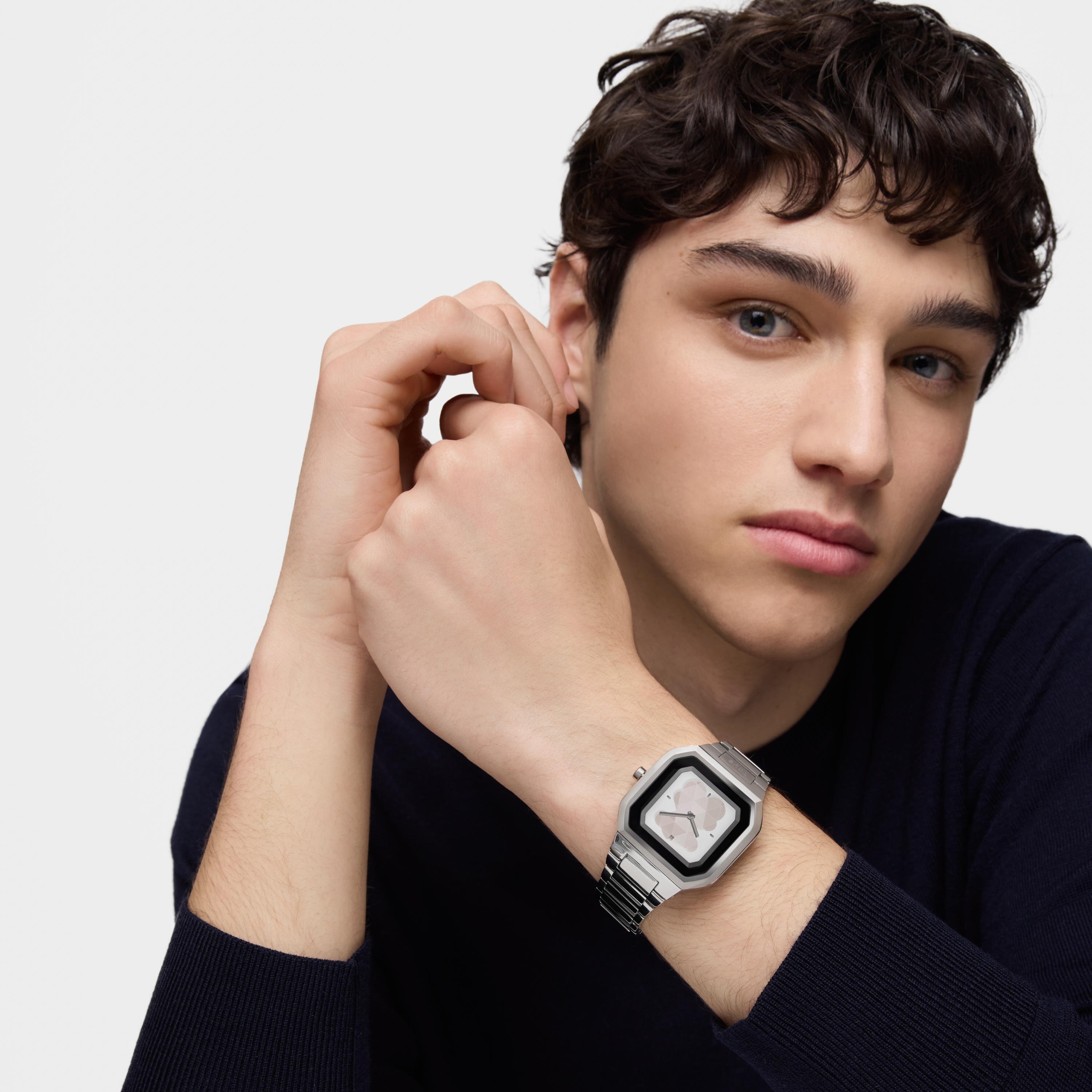 Smartwatch with steel bracelet B-Connect