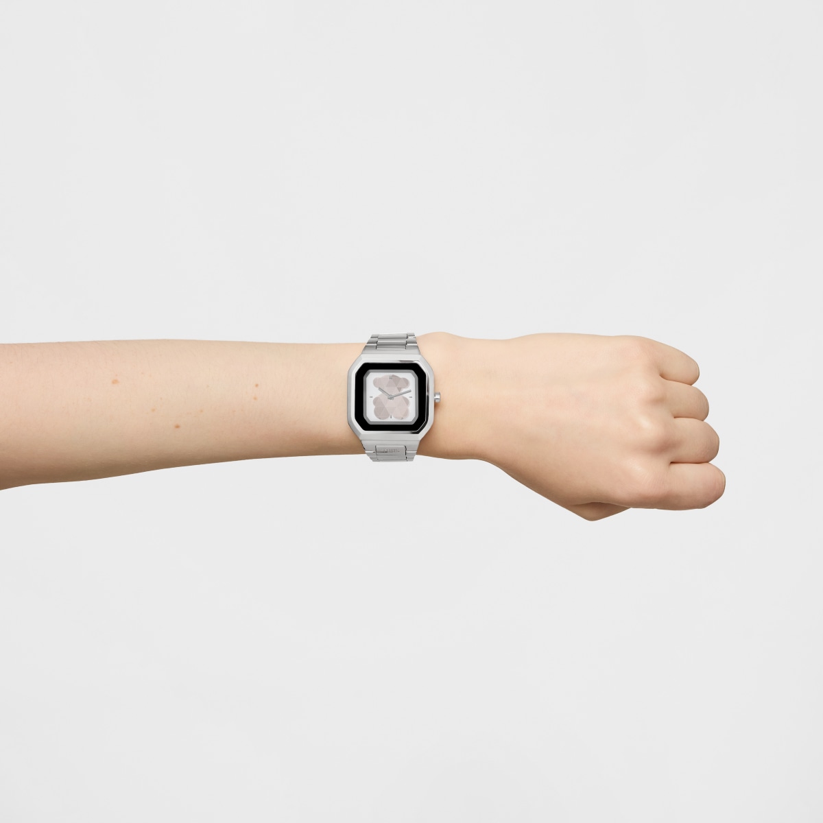 Smartwatch with steel bracelet B-Connect