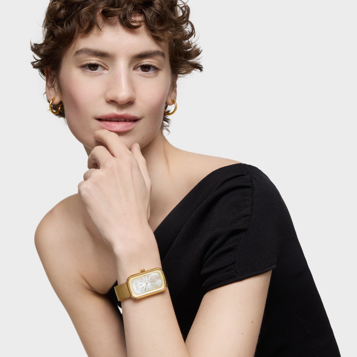 Analog watch with mother-of-pearl face and gold-colored steel bracelet T-Band Club