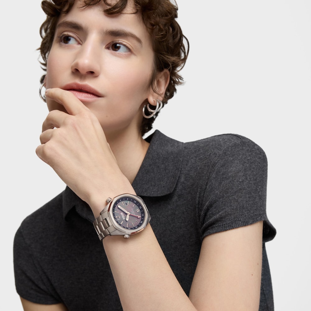 Montre GMT automatique avec cadran en nacre grise et bracelet &agrave; maillons en acier TOUS&nbsp;Now