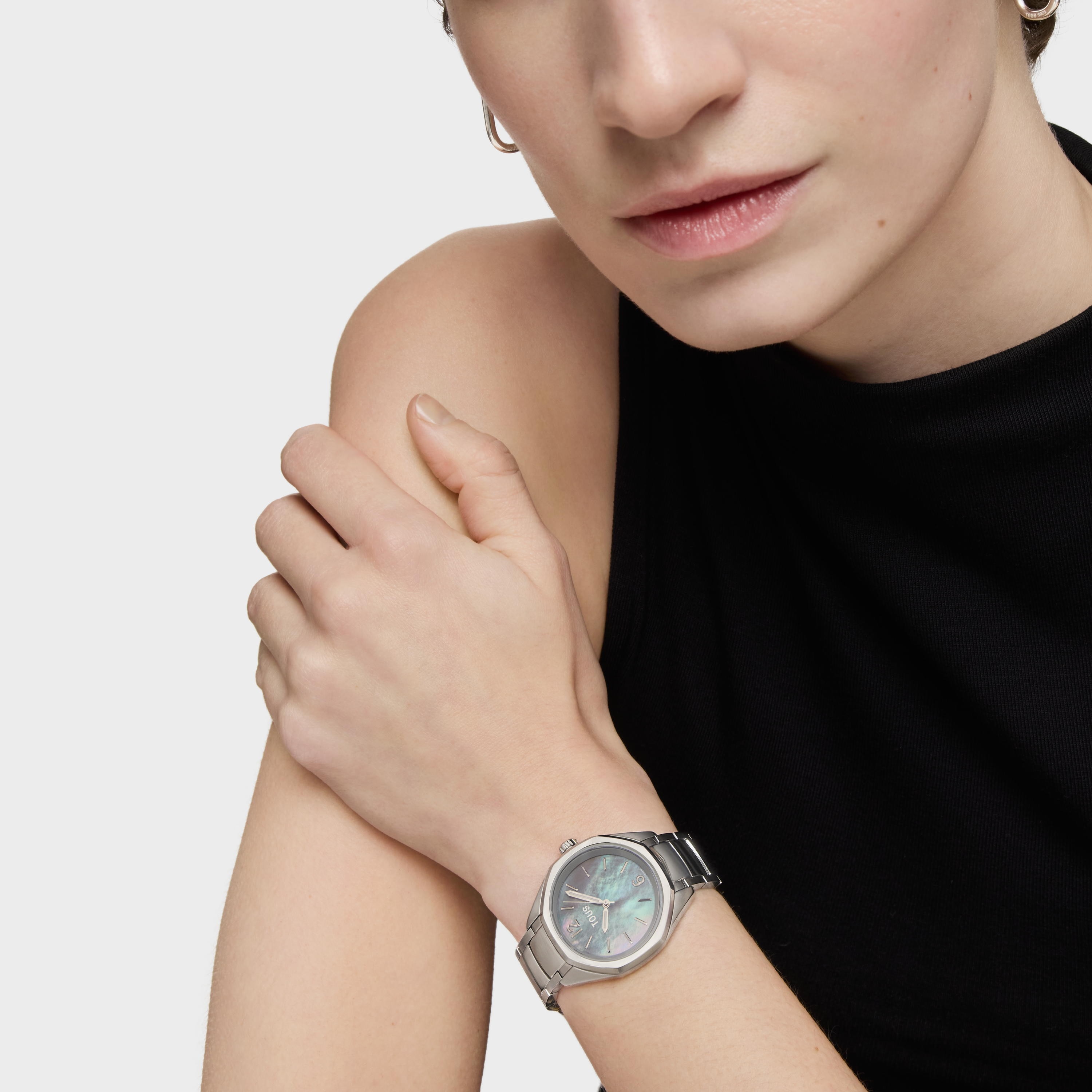 Analog Watch with Swiss movement, mother-of-pearl face and steel link bracelet TOUS Now Lady