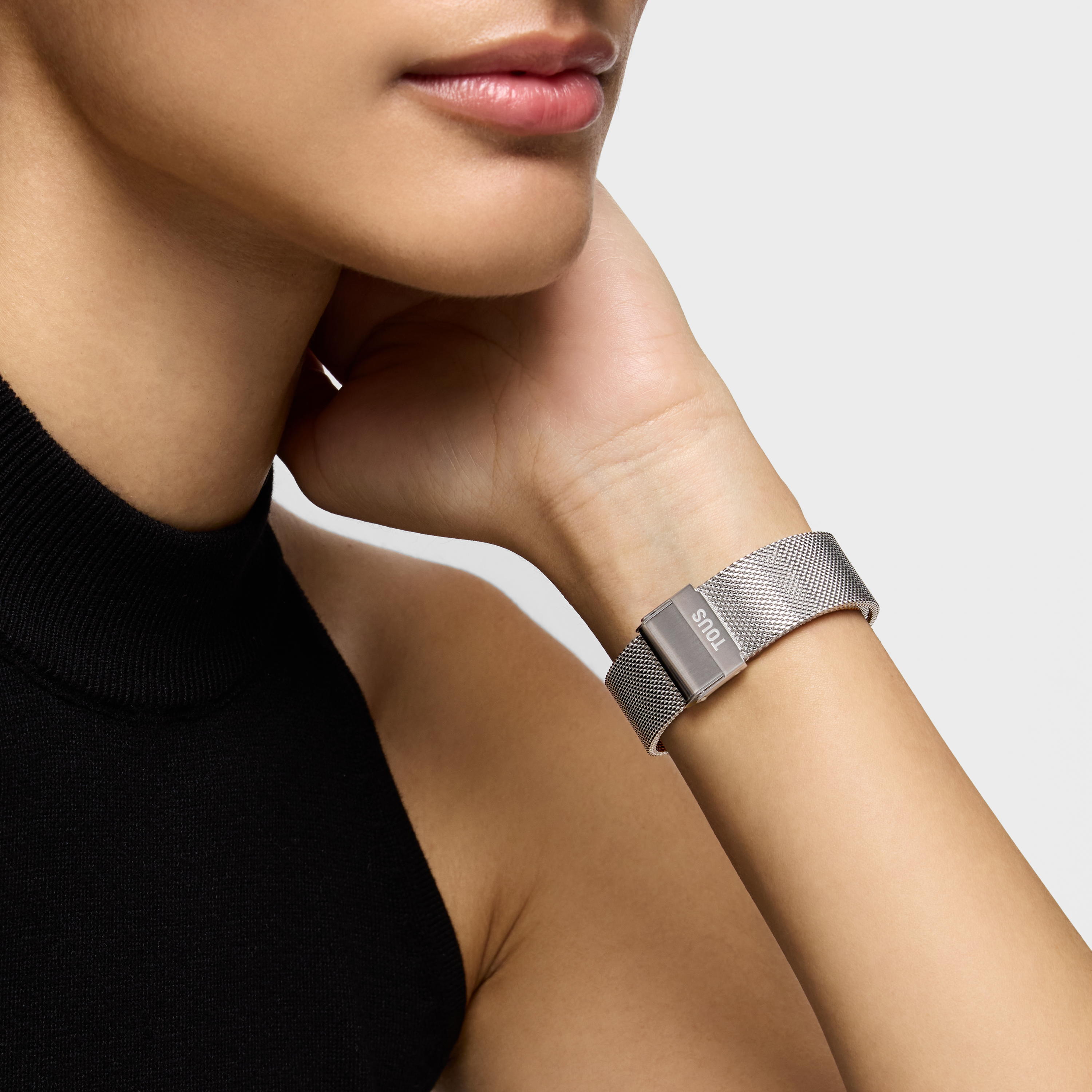 Reloj analógico con brazalete de acero y acero dorado Karat Round Mesh