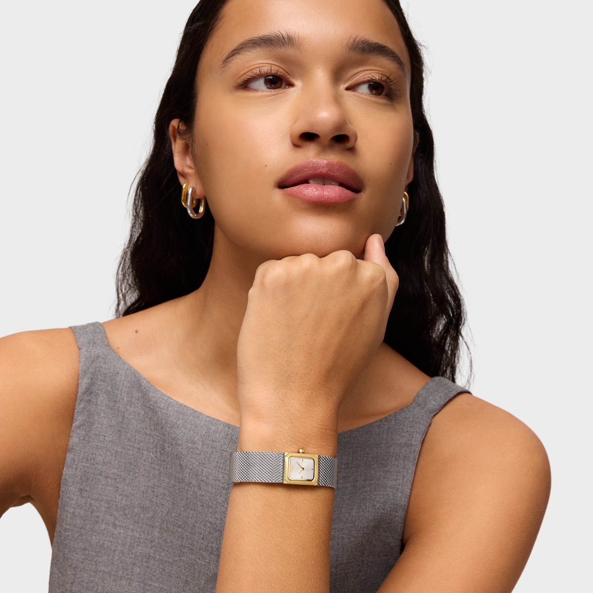 Analog Watch with steel Milanese mesh bracelet and gold-colored steel Mini Mesh