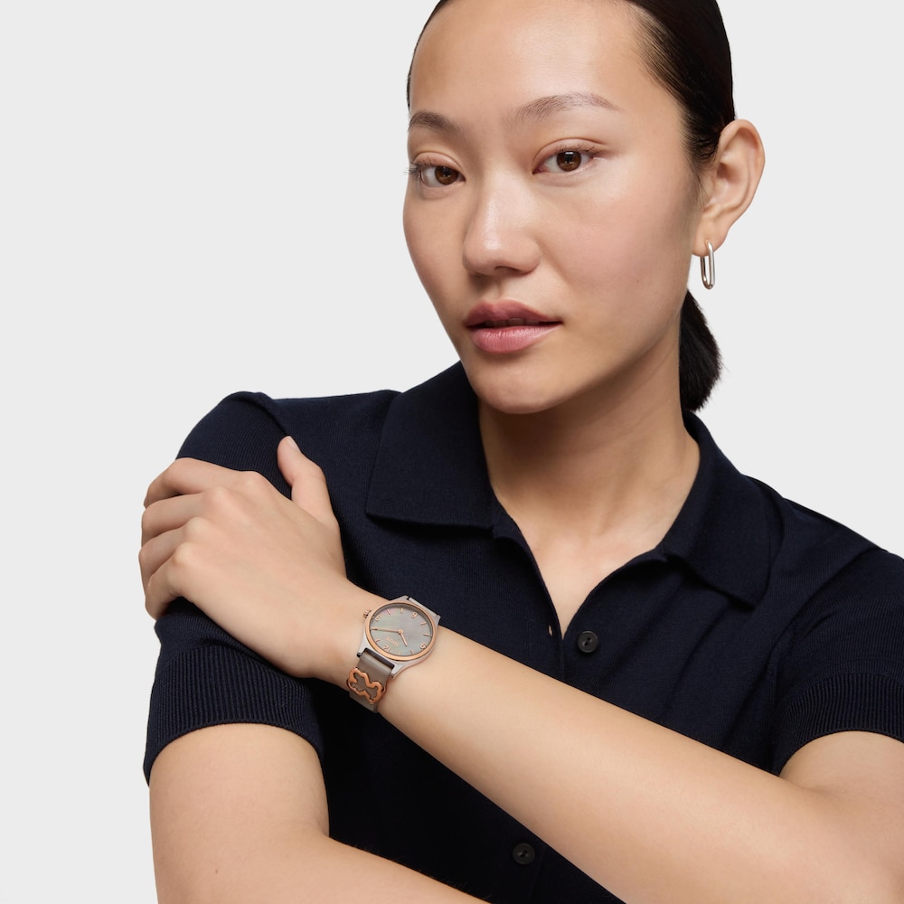 Rel&oacute;gio anal&oacute;gico com bracelete em pele cinzenta, a&ccedil;o rosado e mostrador em madrep&eacute;rola Epic Icon