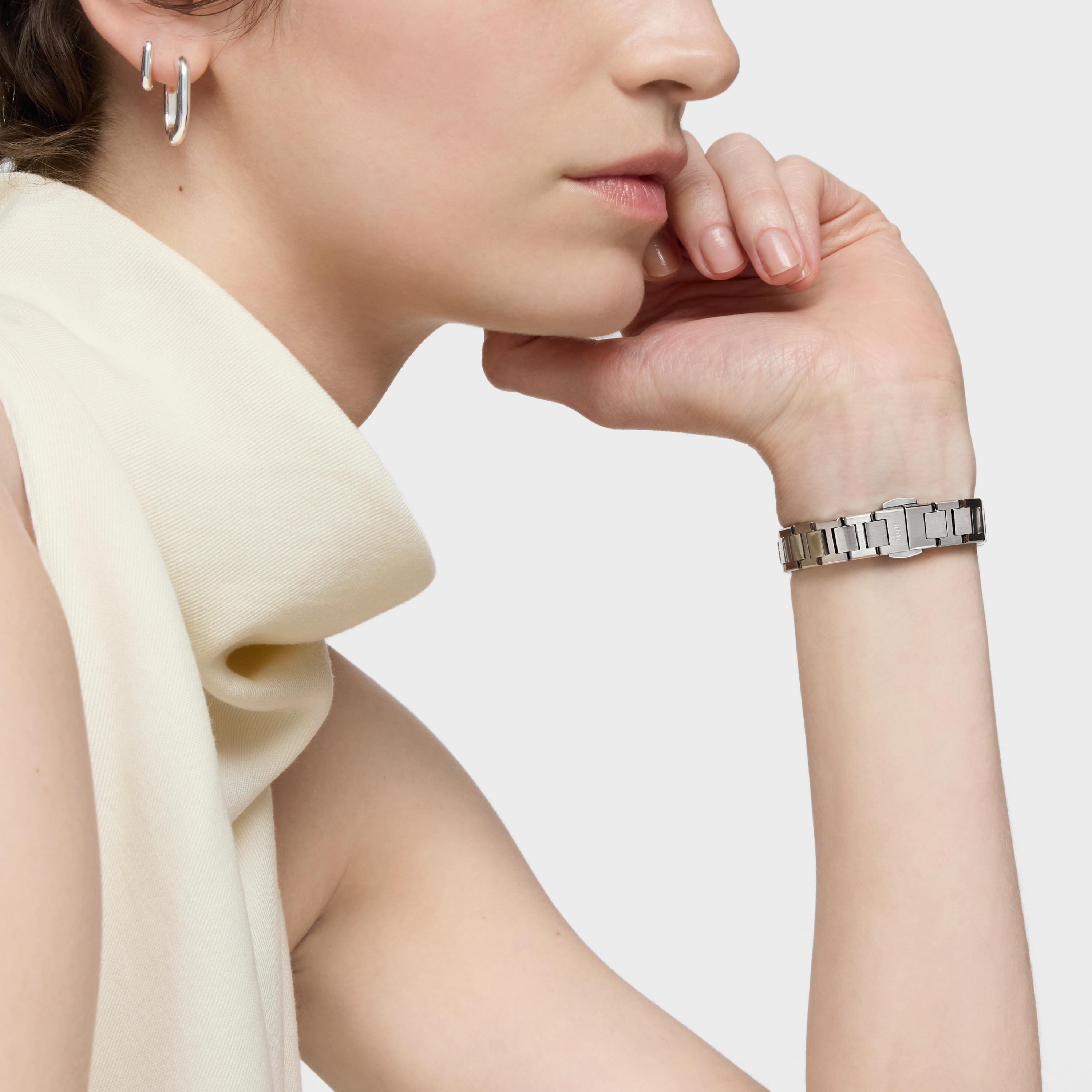 Analog watch with steel bracelet Icon Time
