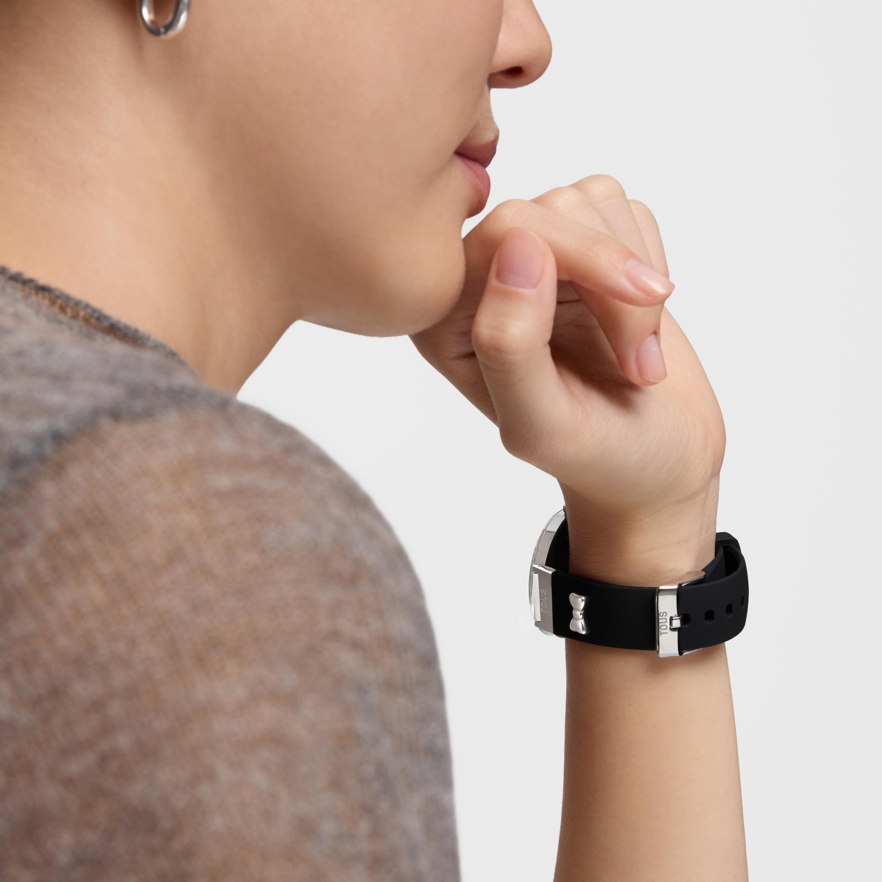 Smartwatch with black strap and steel motifs TOUS S-CONNECT CHARMS