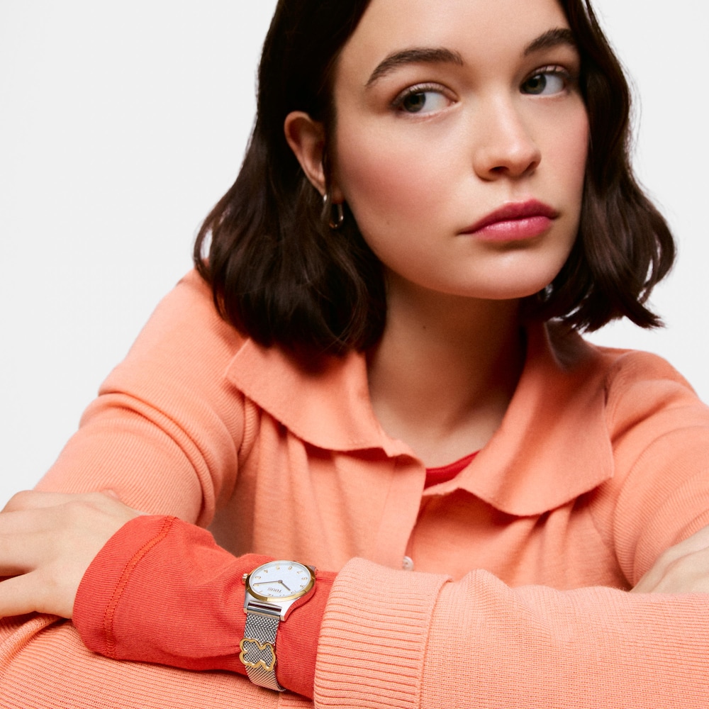 Reloj anal&oacute;gico con brazalete de acero con motivo, acero dorado y esfera de n&aacute;car EPIC ICON KDT