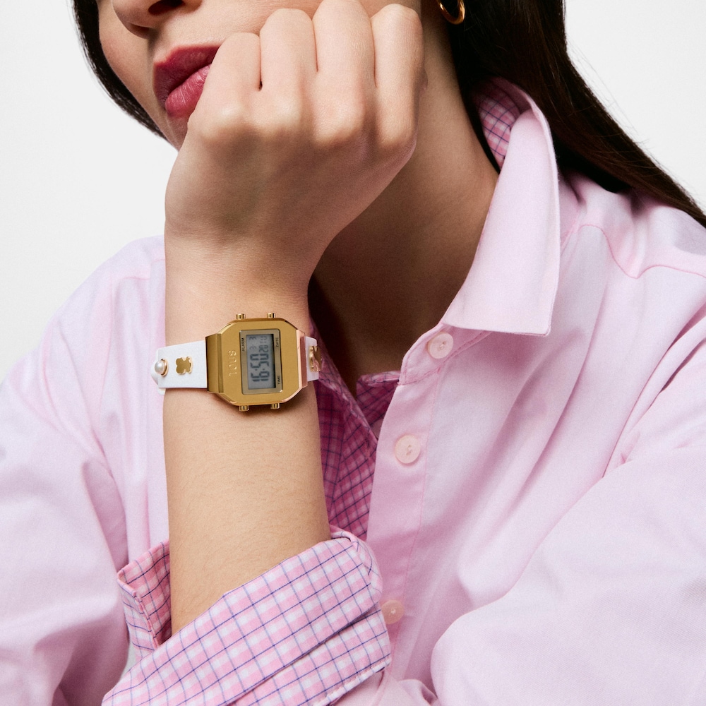 Digit&aacute;lne Hodinky s&nbsp;bielym remienkom, oceľou zlatej farby a&nbsp;drahokamami TOUS XPRESURSLF.