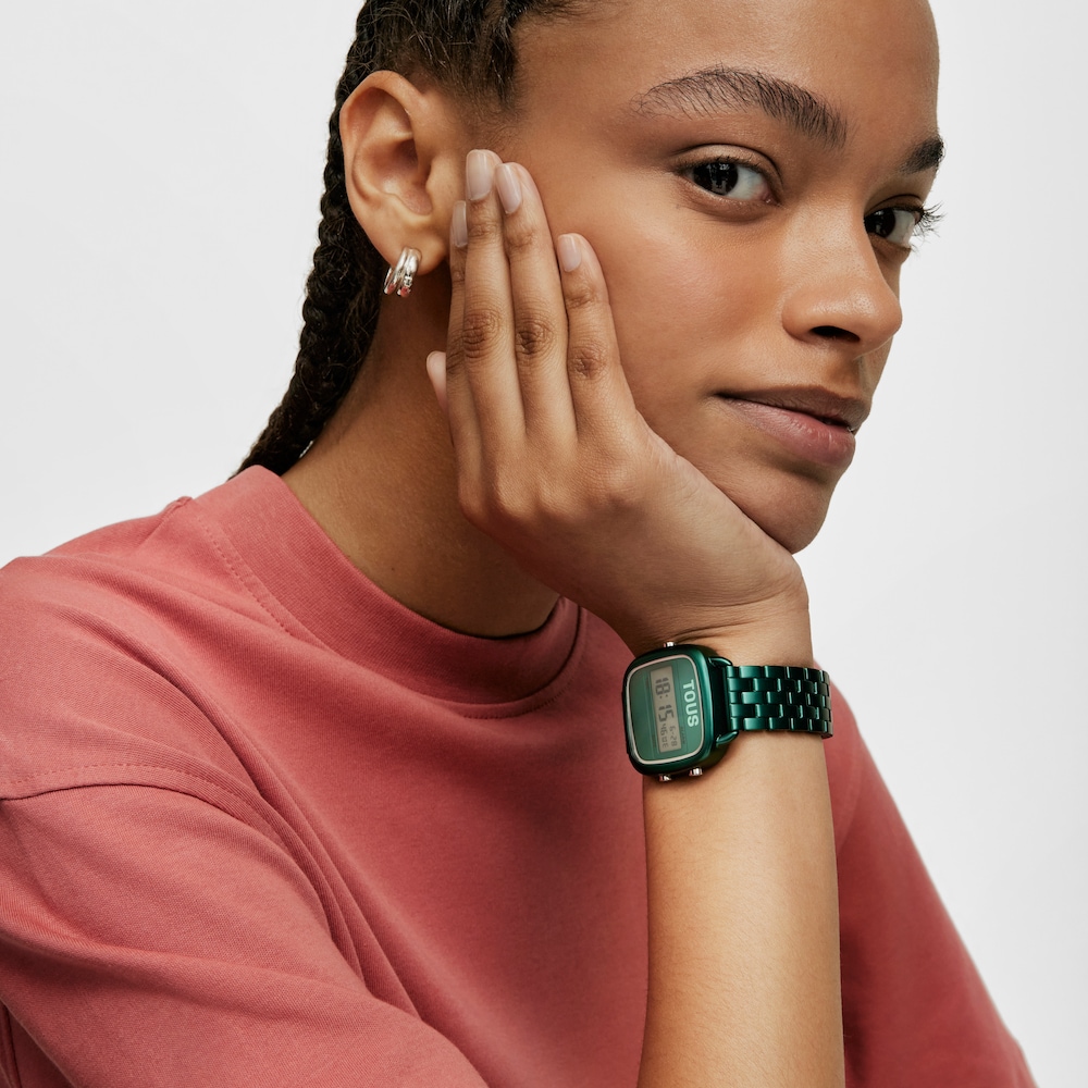 D-Logo Digital watch with green steel strap image number 5