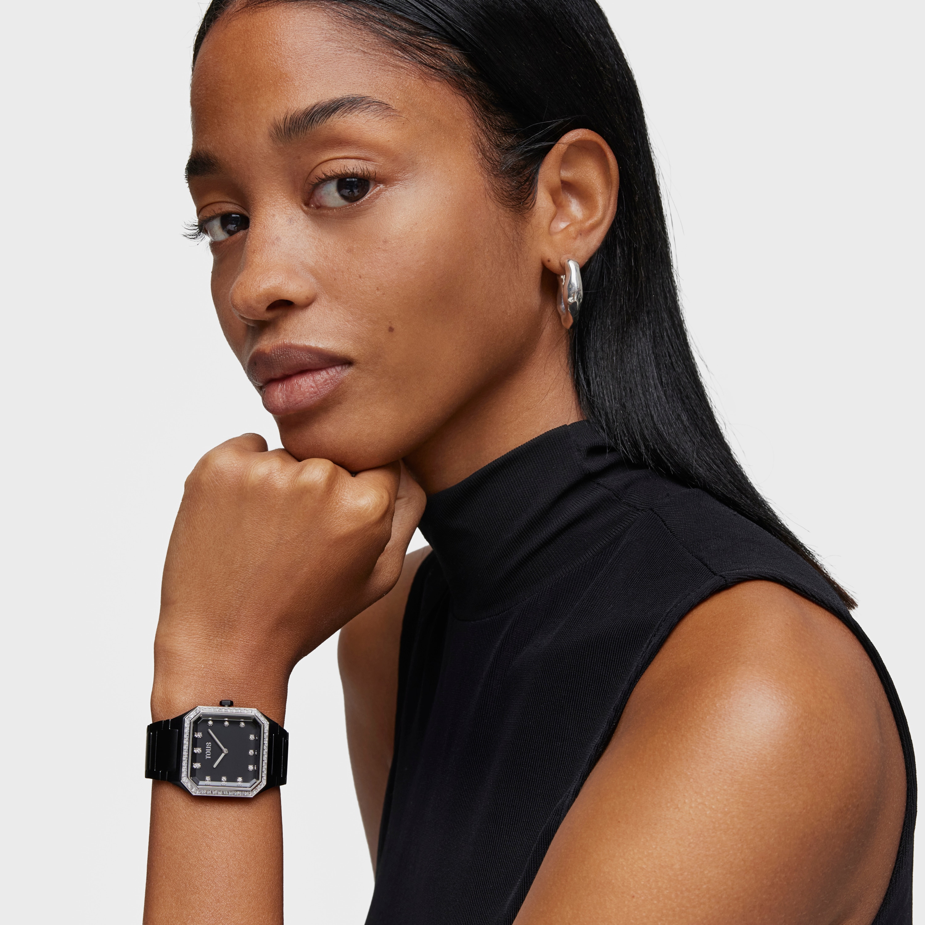 Karat Squared Analogue watch with strap in black aluminum and zirconias